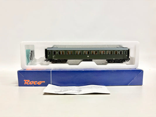 Roco 45549 Schnellzugwagen Personenwagen mit Innenbeleuchtung DR AC H0