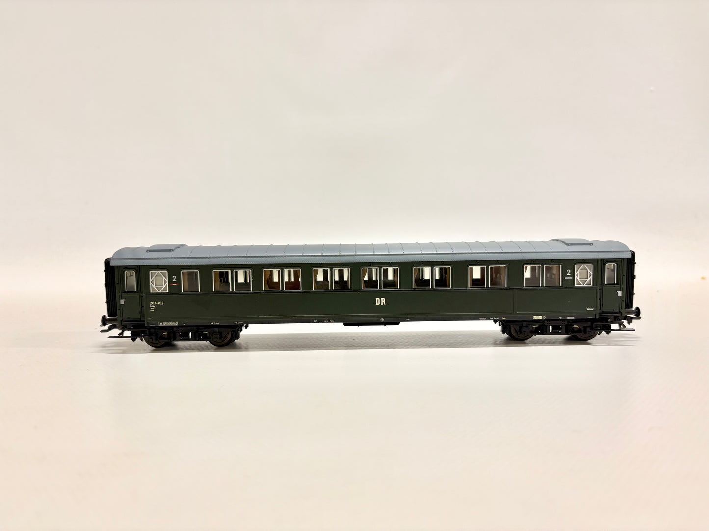 Roco 45549 Schnellzugwagen Personenwagen mit Innenbeleuchtung DR AC H0