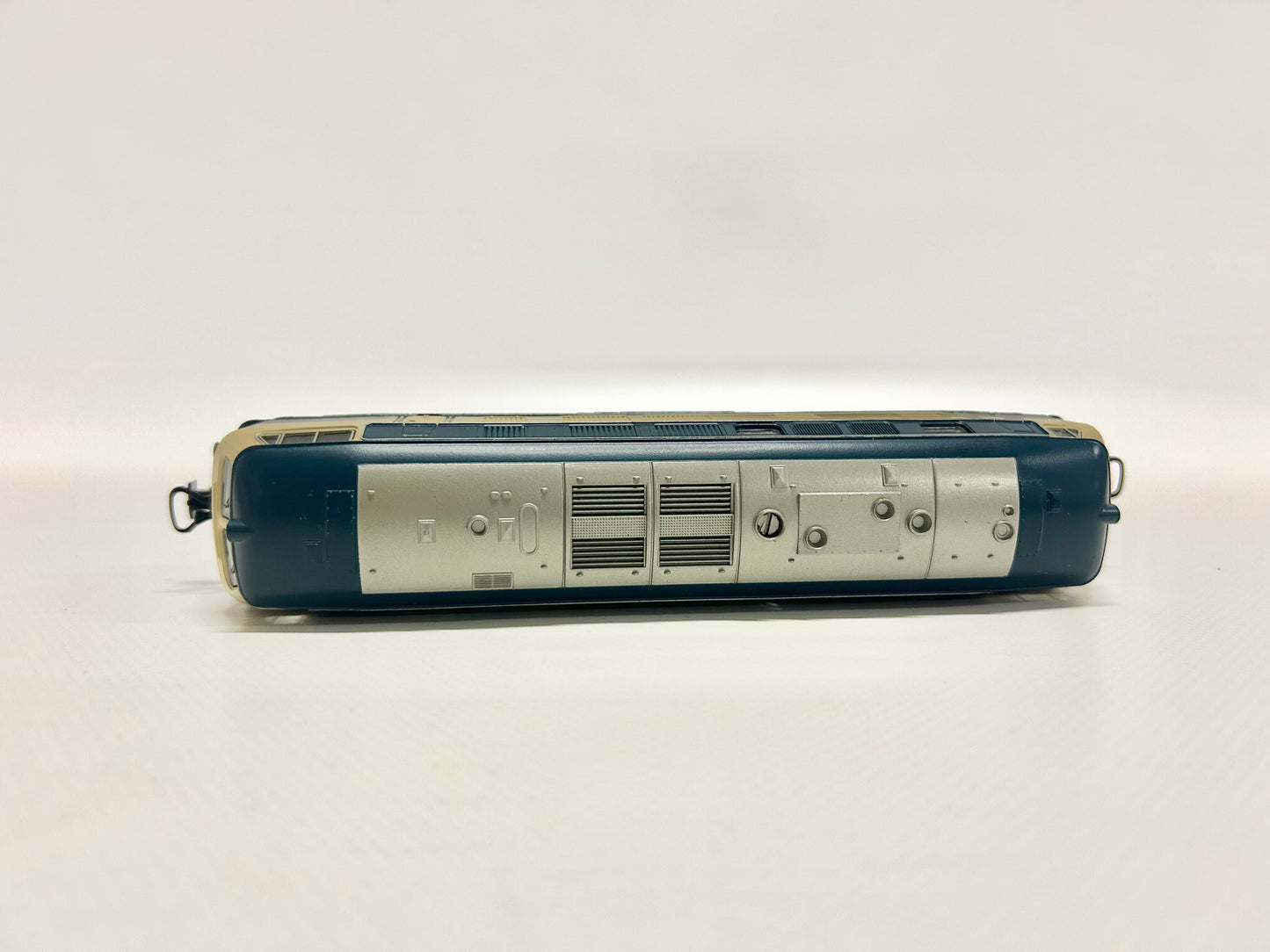 Märklin 3674 Digital Diesellok Br 216 127-1 DB AC H0