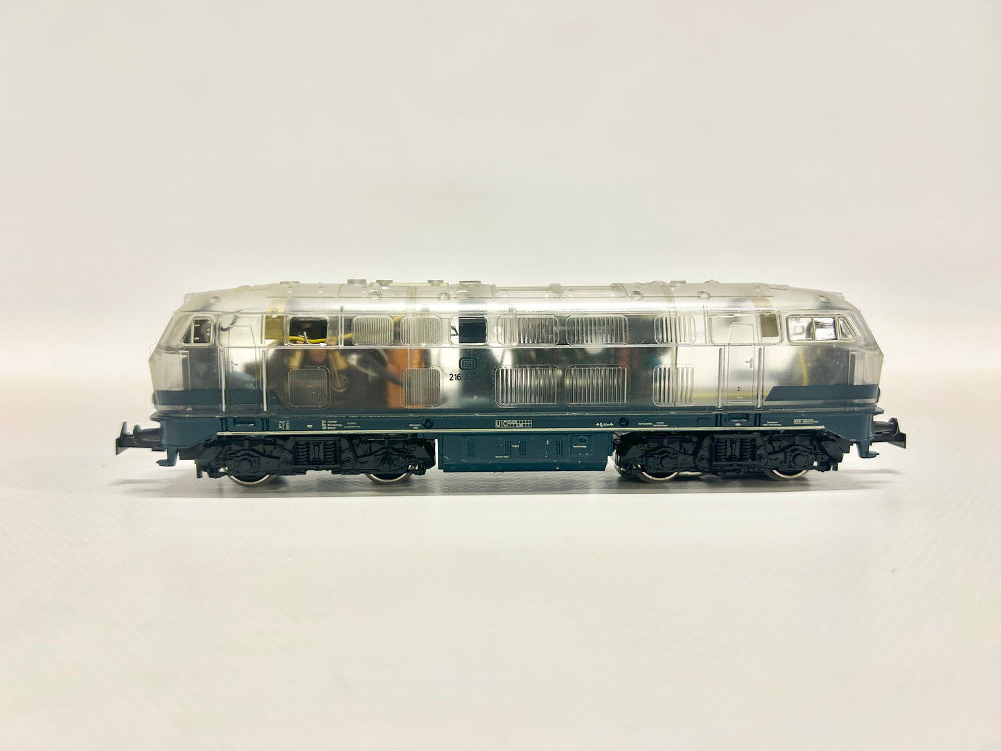 Märklin 3774 Digital Diesellok Br 216 127-1 Transparentes Gehäuse DB AC H0