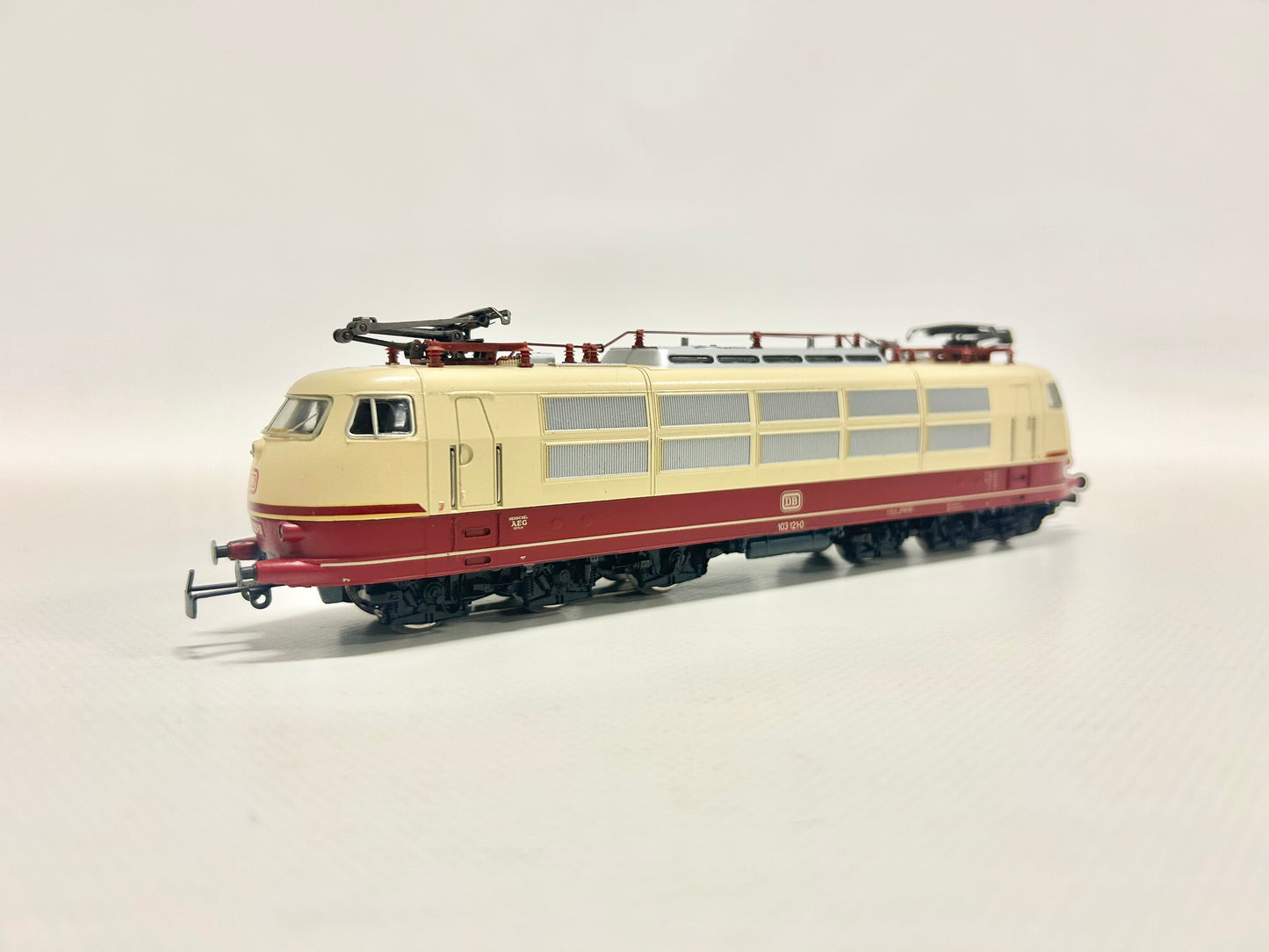 Märklin 3657 Digital E-Lok Br 103 121-0 IC DB AC H0