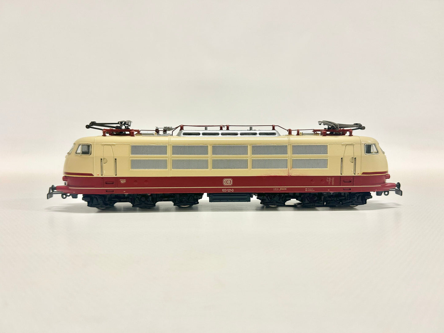 Märklin 3657 Digital E-Lok Br 103 121-0 IC DB AC H0