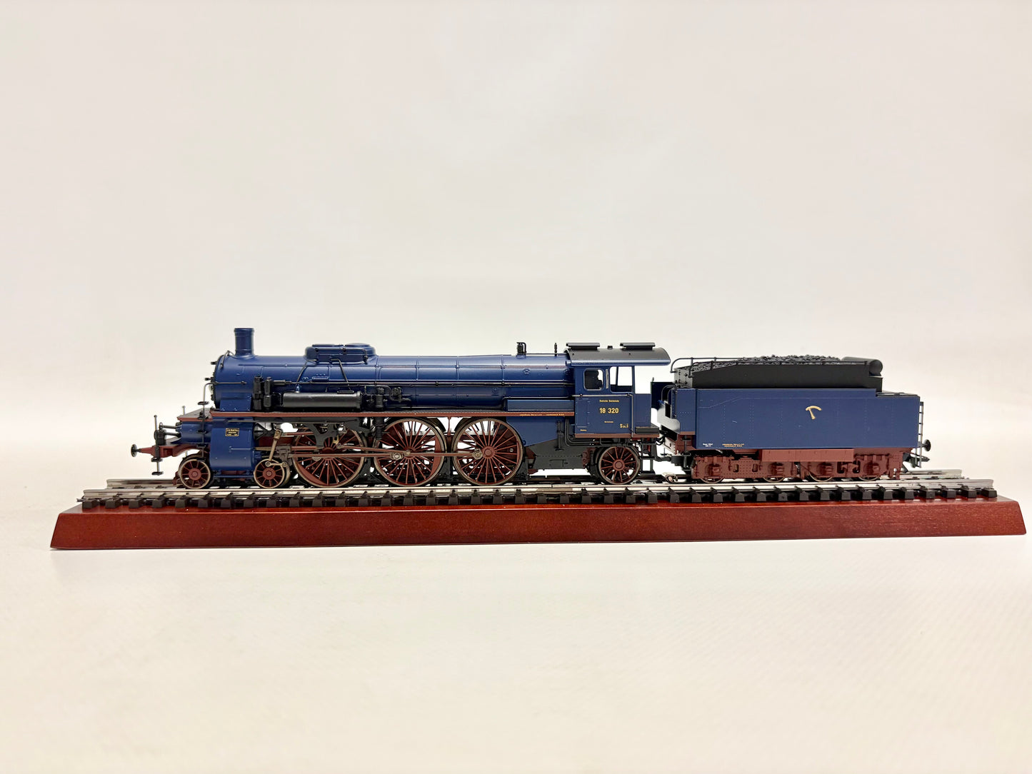 Märklin 39023 Mfx-Digital + Sound Dampflok Br 18 320 DRG AC H0