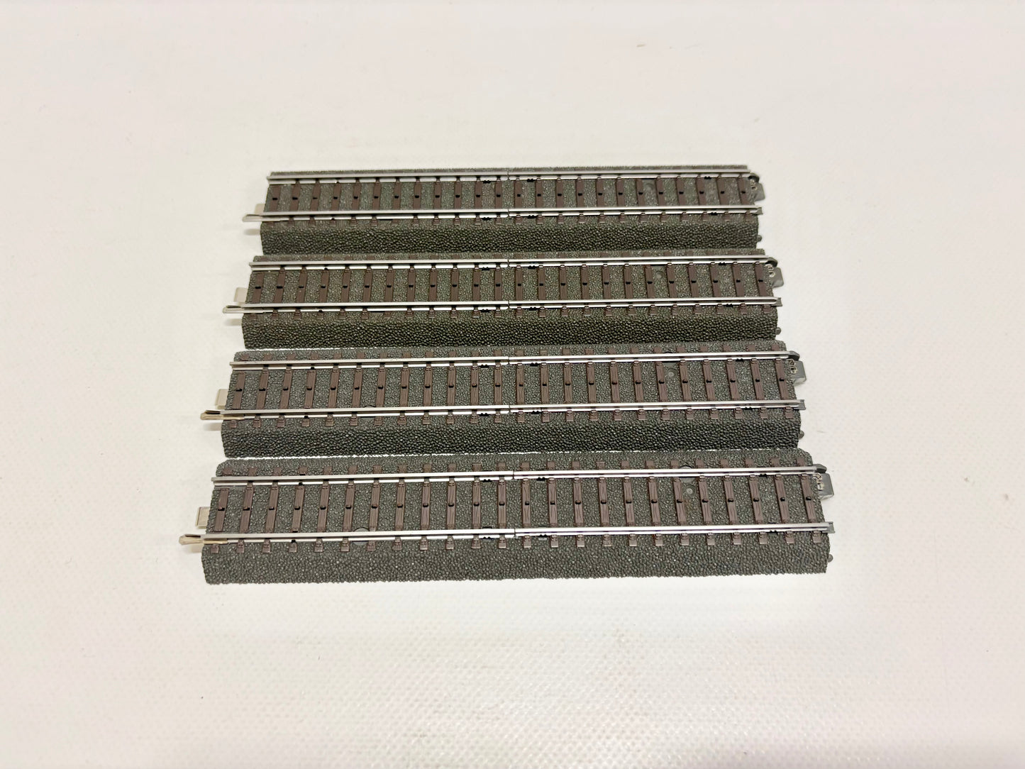 Märklin 24951 2x Packung C-Gleis Übergangsgleis zum M-Gleis AC H0