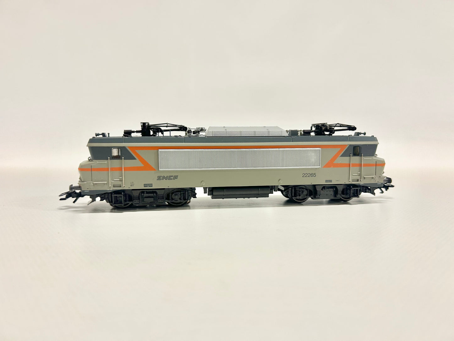 Märklin 3320 E-Lok Serie BB 22200 SNCF AC H0