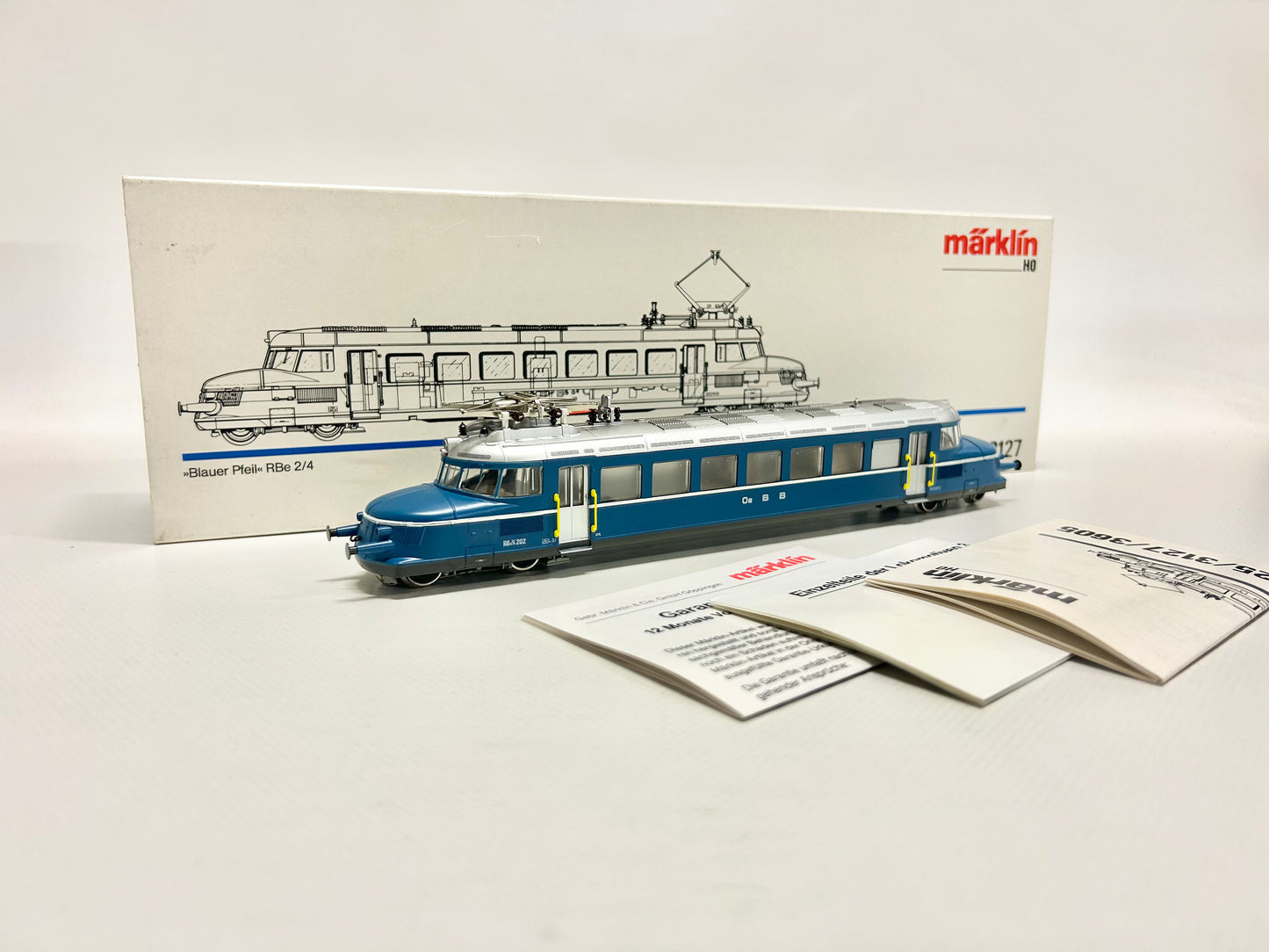 Märklin 3127 Elektro-Triebwagen "Blauer Pfeil" RBe 2/4 SBB AC H0