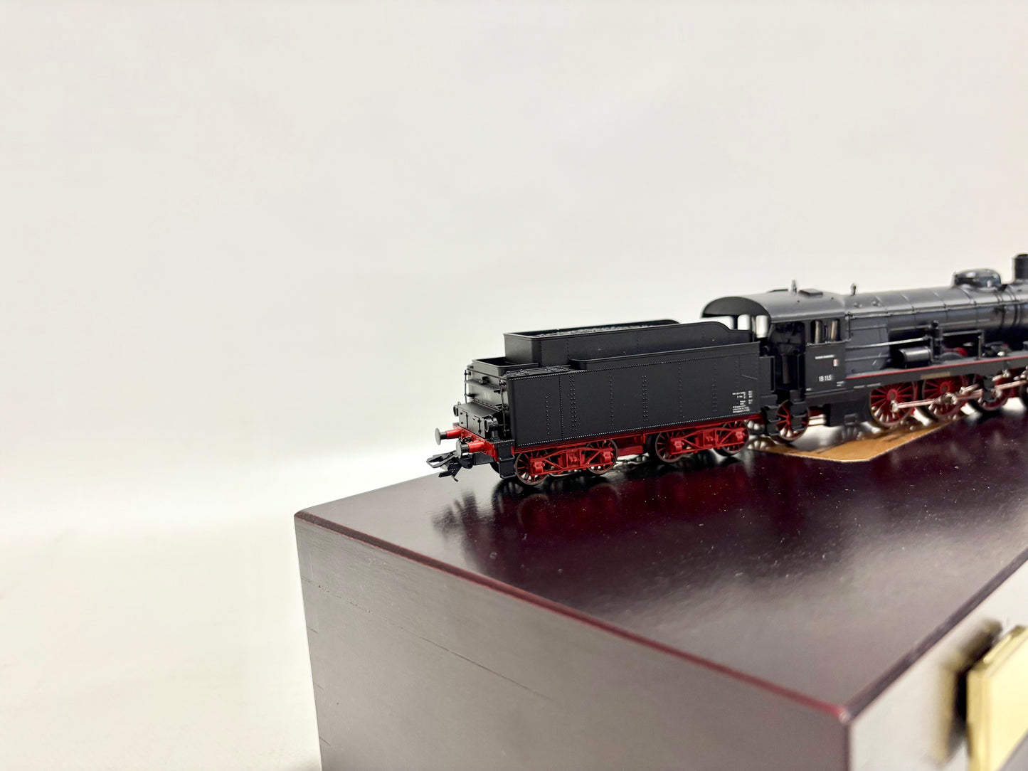 Märklin 37115 Mfx-Digital + Sound Dampflok Br 18 115 DB AC H0