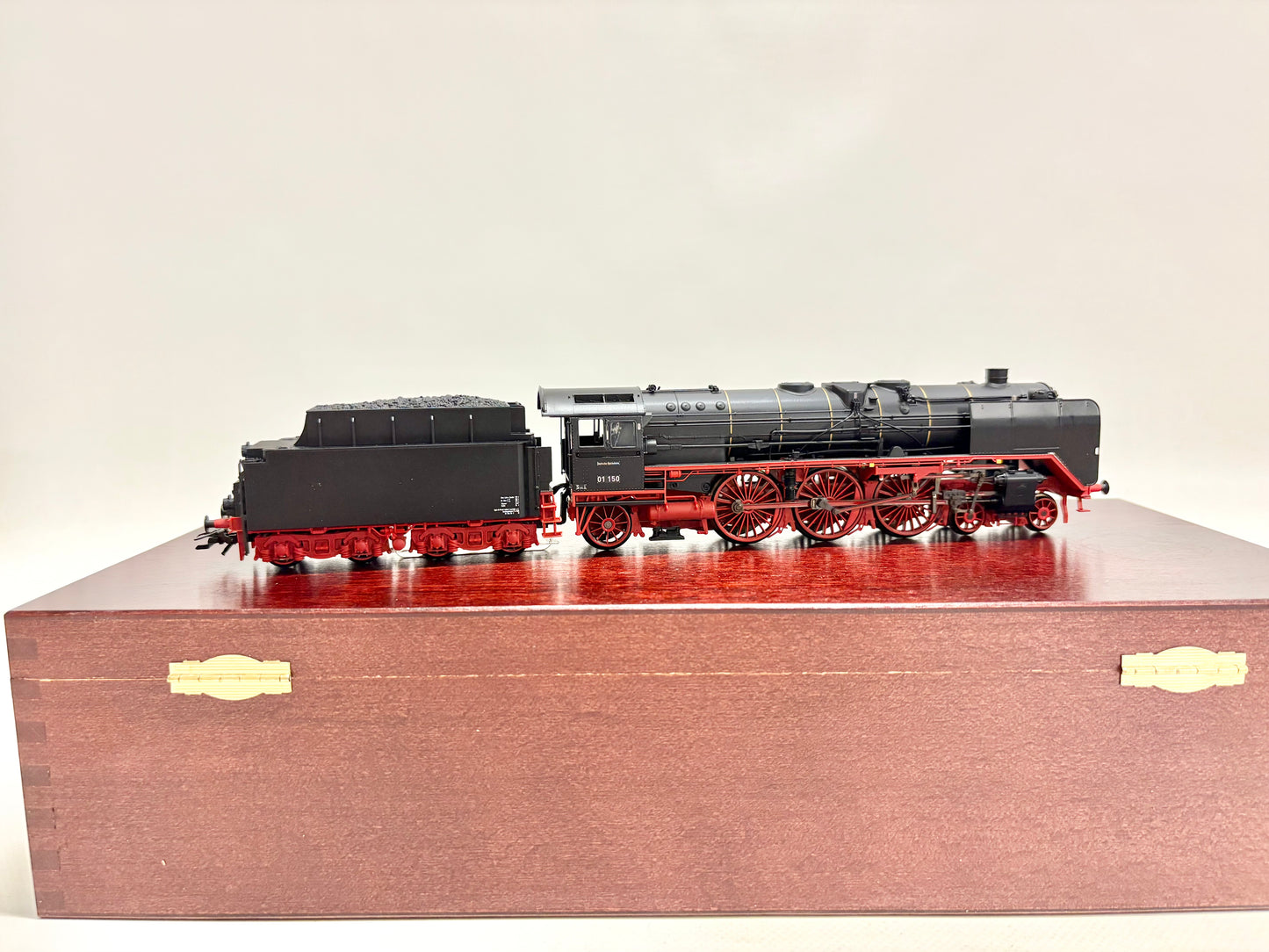 Märklin 39017 Mfx-Digital + Sound Dampflok Br 01 150 DB AC H0