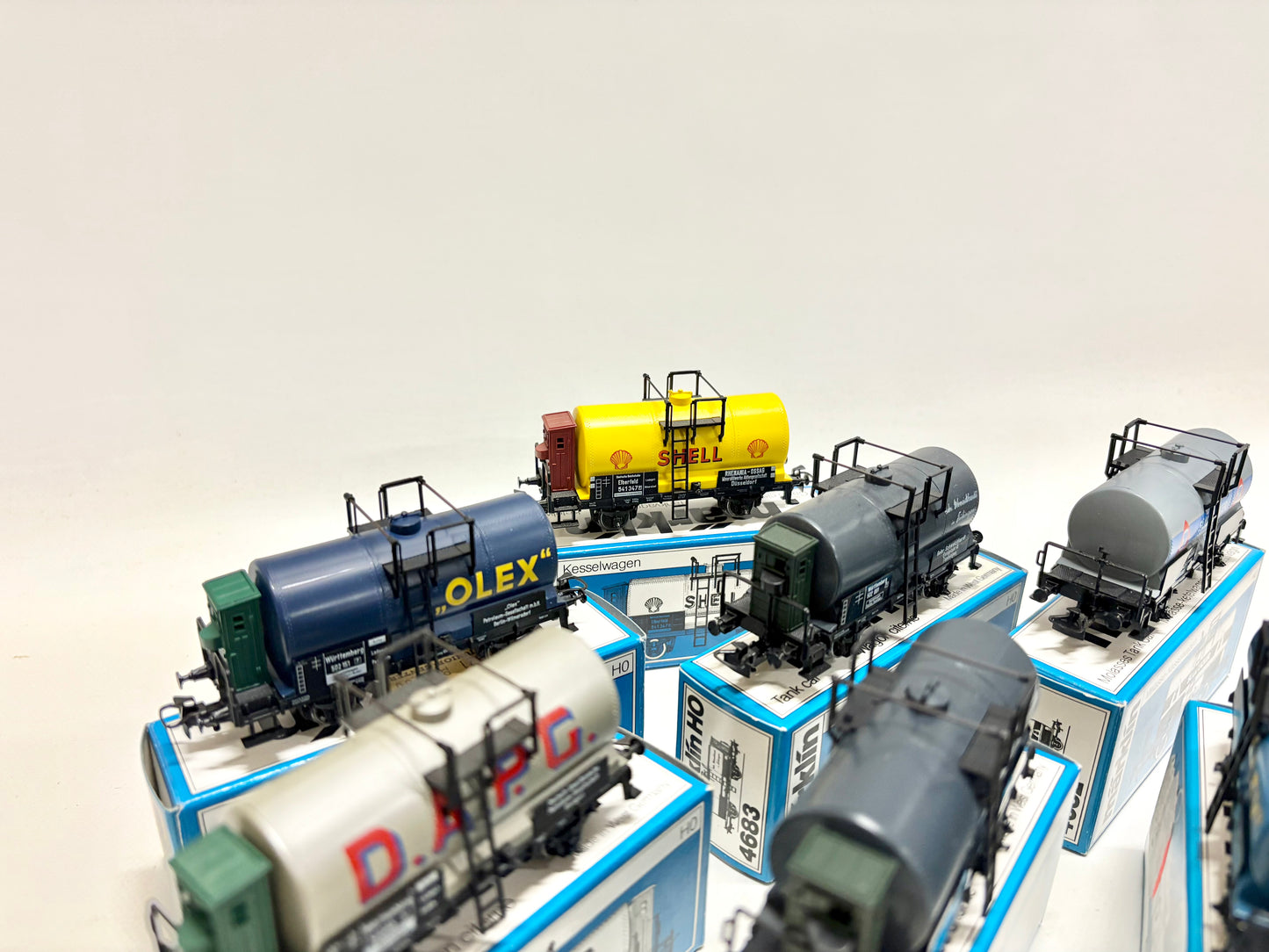 Märklin 4683 4682 4676 4675 4674 8x Kesselwagen DR AC H0