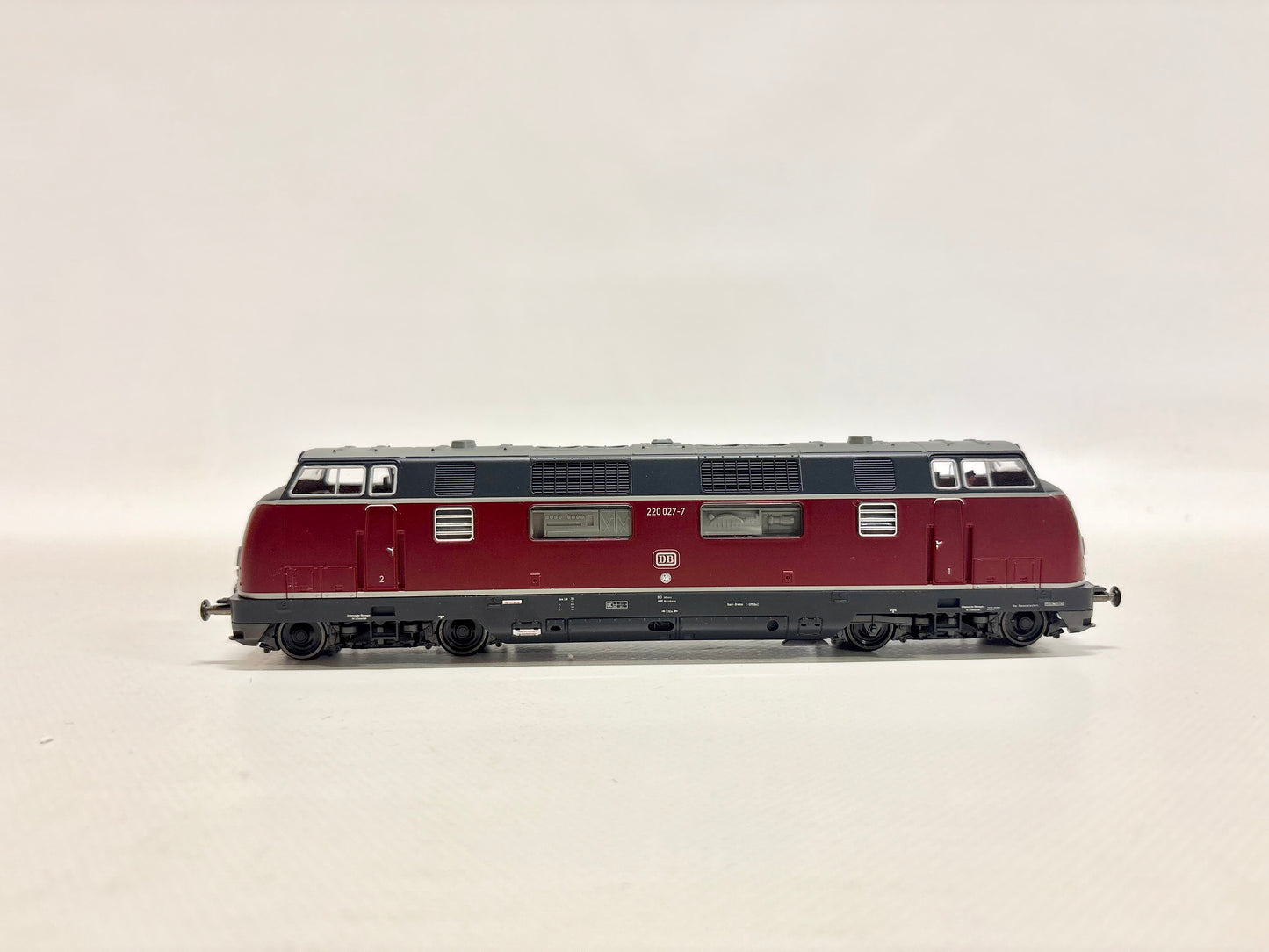 Roco 43523 Diesellok Br 220 027-7 DB DC H0