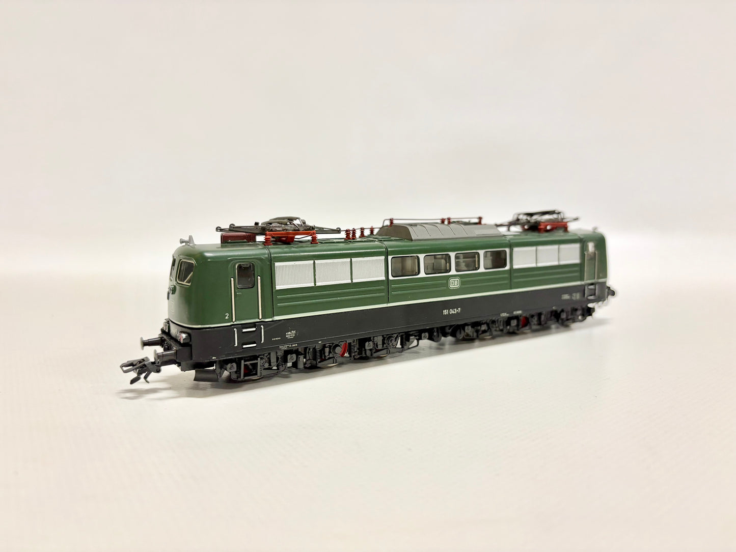 Märklin 3057 E-Lok Br 151 043-7 Güterzuglokomotive DB AC H0