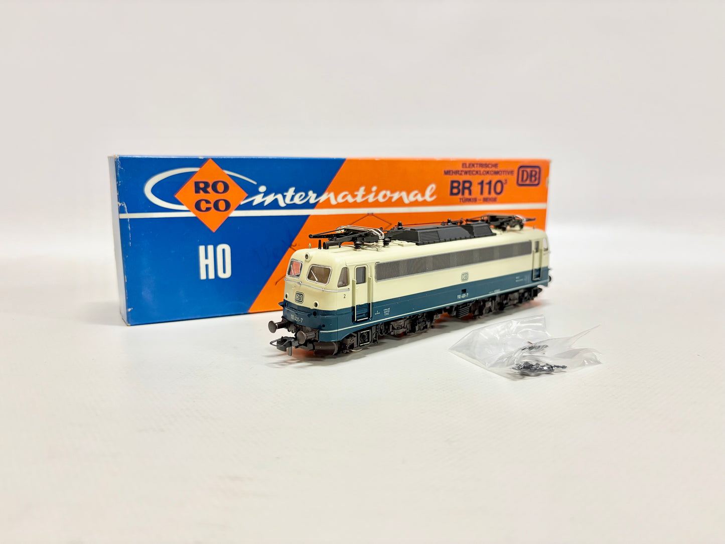 Roco 4137B E-Lok Br 110 401-7 DB DC H0