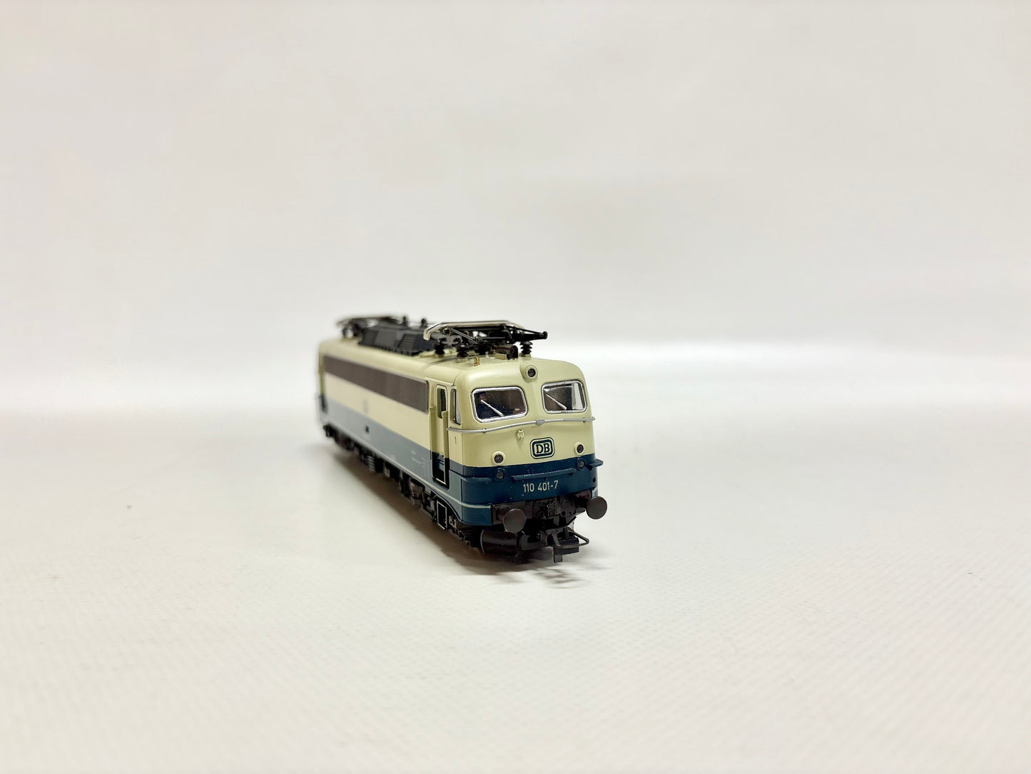 Roco 4137B E-Lok Br 110 401-7 DB DC H0