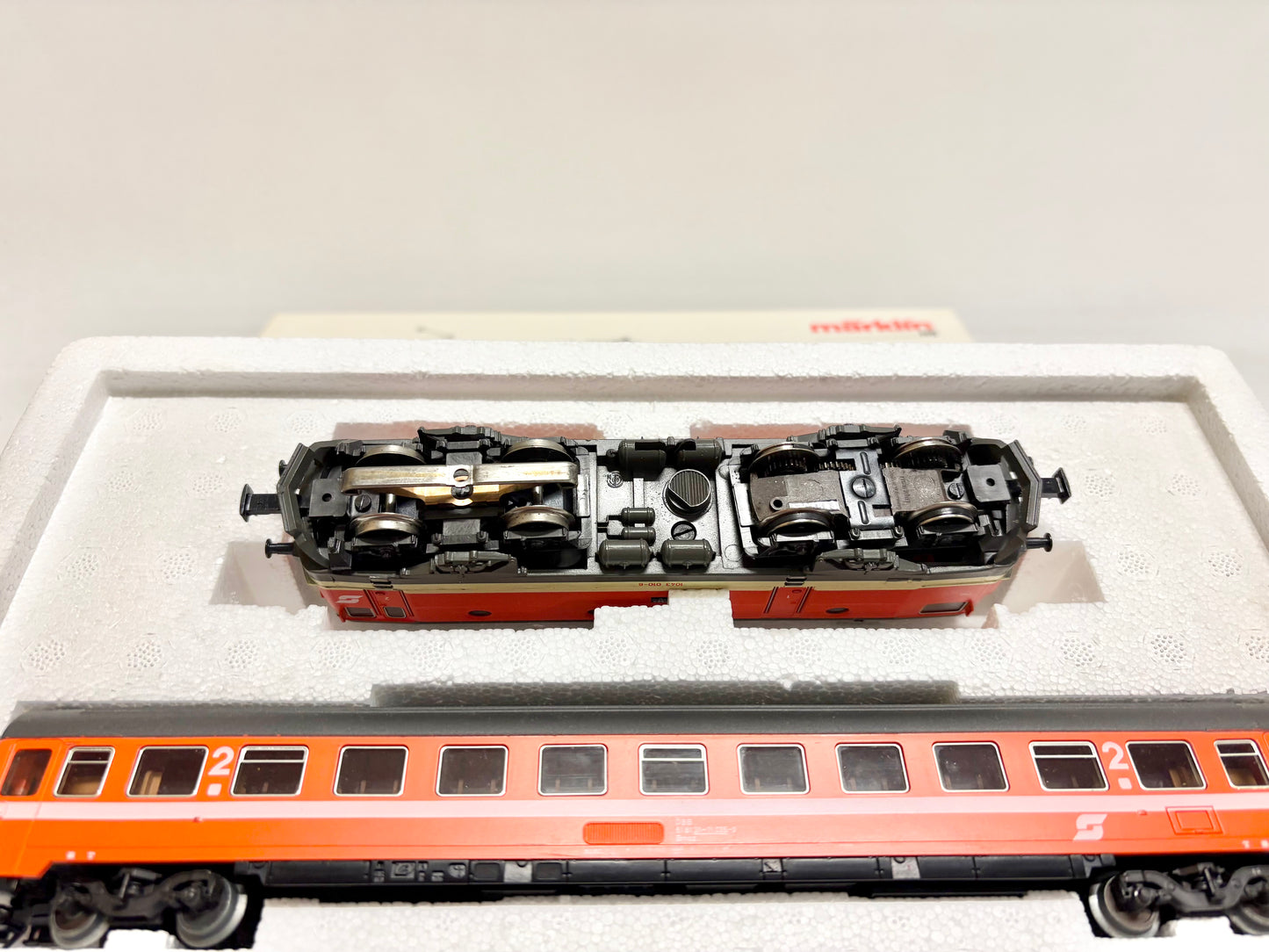 Märklin 2843 Zugpackung "150 Jahre Eisenbahn in Österreich" Personenzug ÖBB AC H0