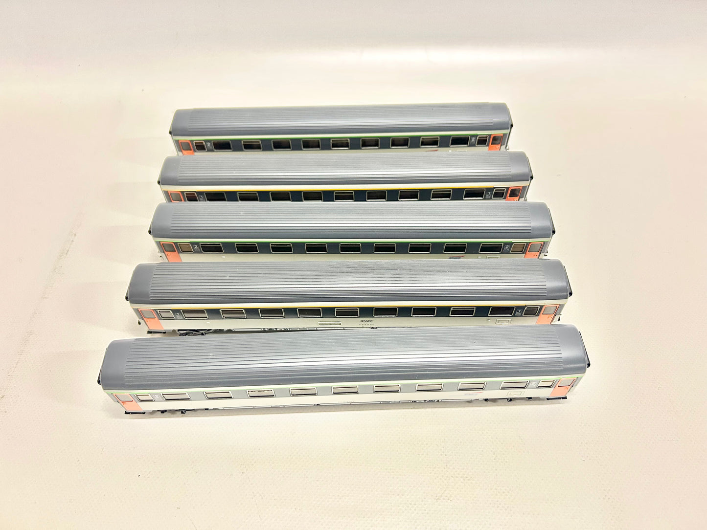 Märklin 5x SNCF Personenwagen Konvolut H0