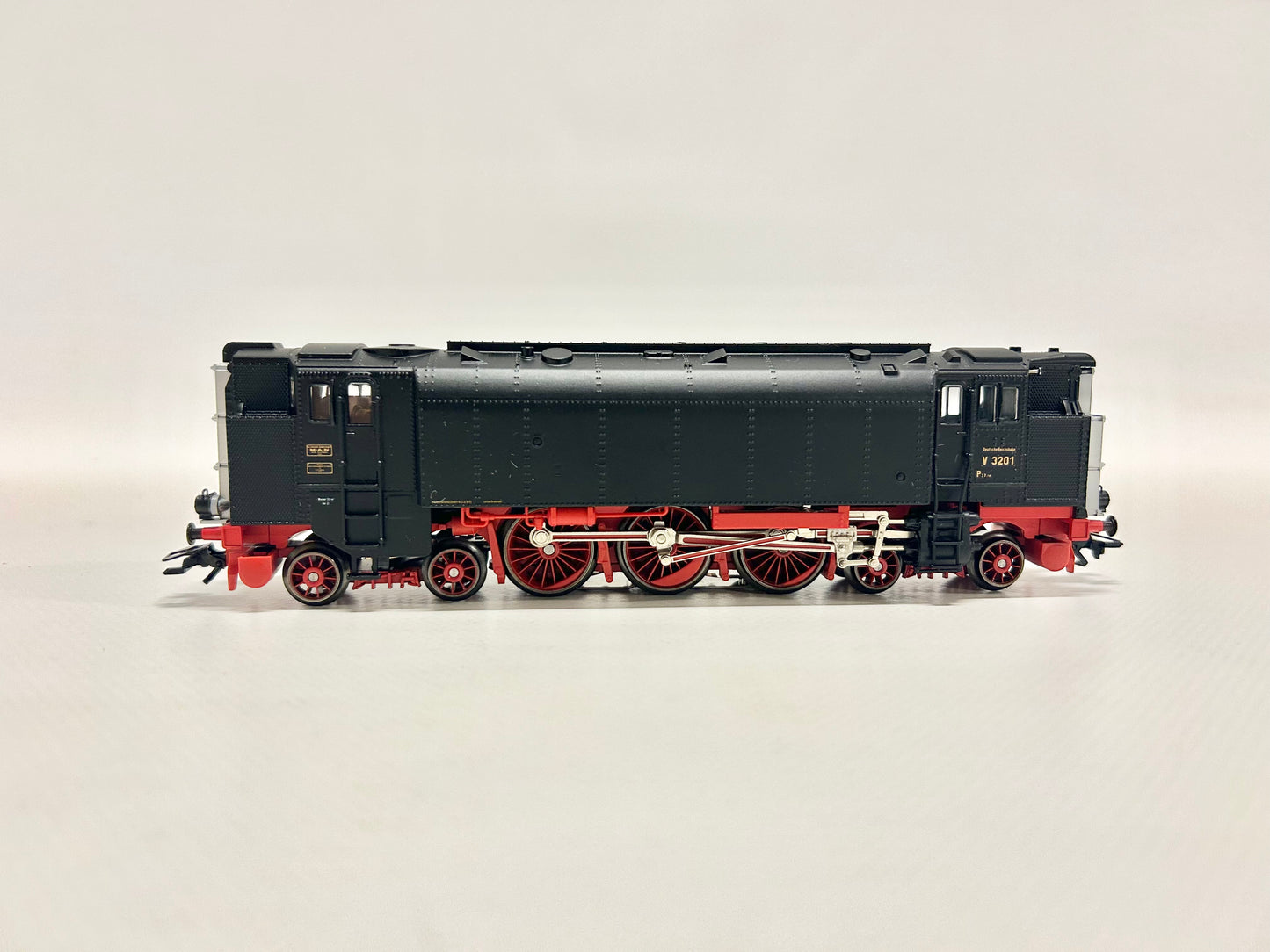 Märklin 3420 Digital Diesel-Druckluftlok V 3201 DRG AC H0