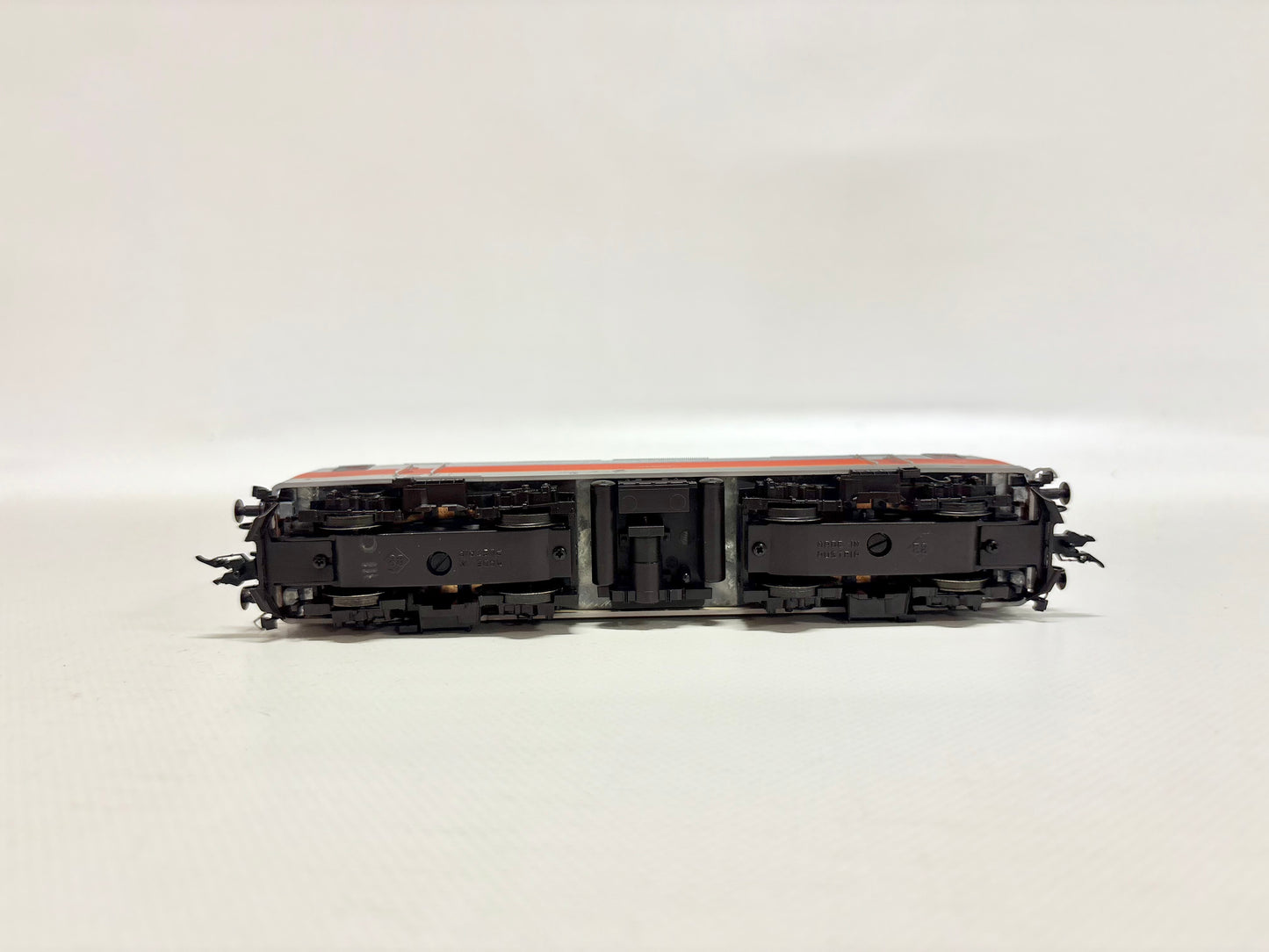 Roco 43683 E-Lok Br 143 605-4 DR DC H0