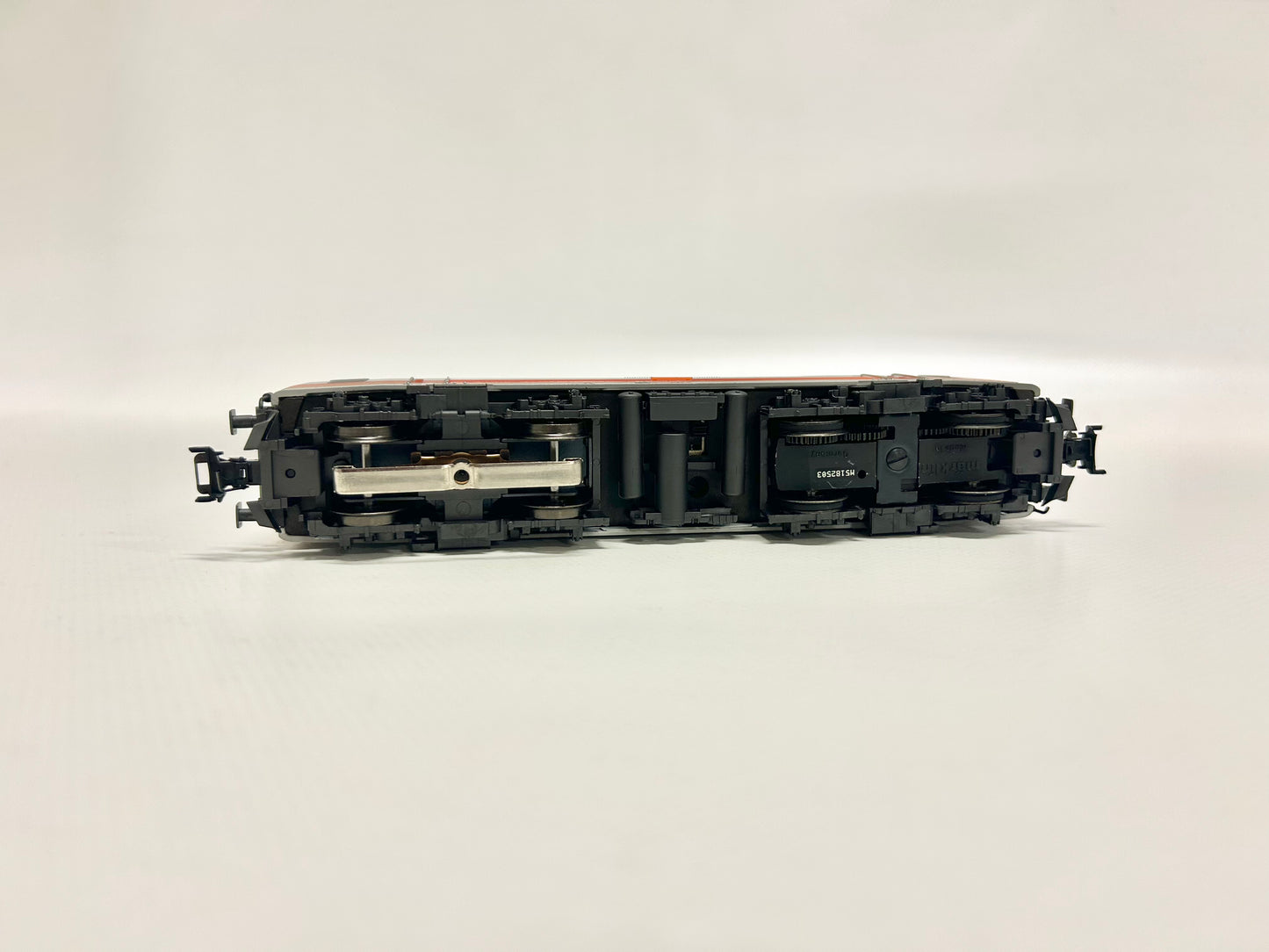 Märklin 3445 Digital E-Lok Br 143 612-0 DR AC H0