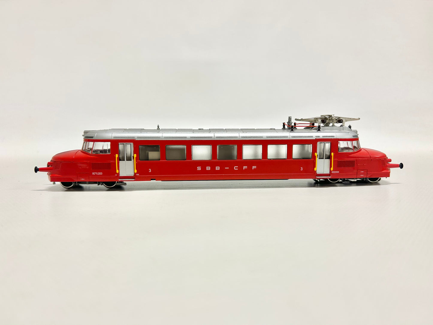 Märklin 3126 Elektro-Triebwagen "Roter-Pfeil" RCe 2/4 SBB AC H0