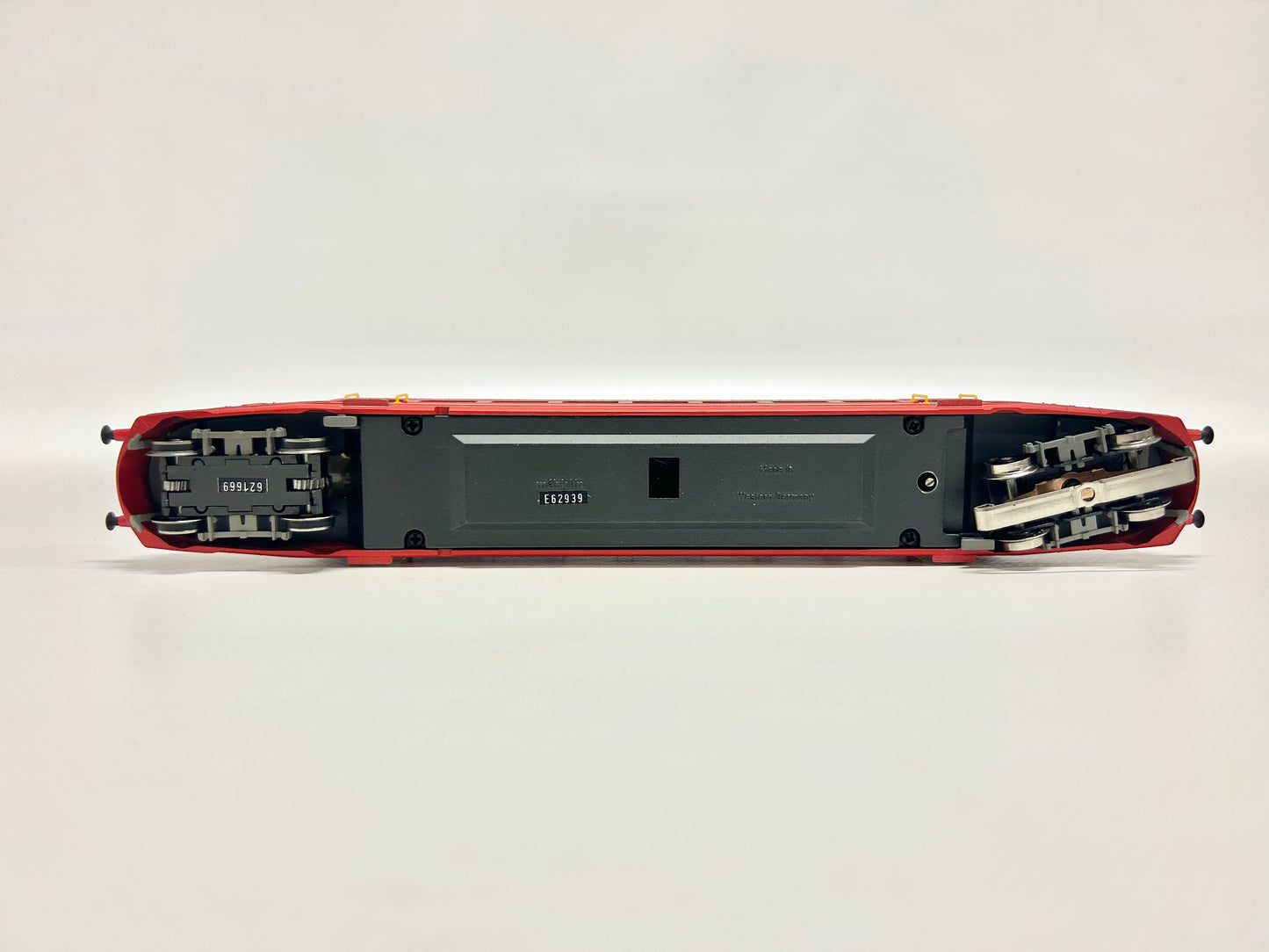 Märklin 3126 Elektro-Triebwagen "Roter-Pfeil" RCe 2/4 SBB AC H0