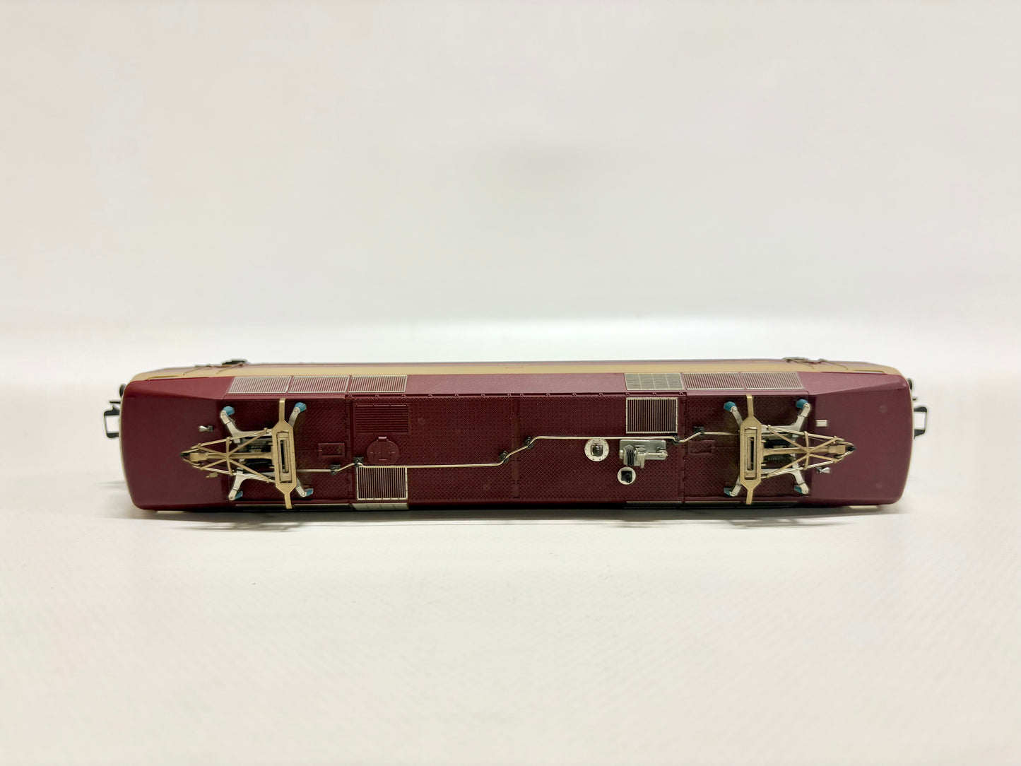 Märklin 37537 Digital E-Lok Br 120 004-7 DB AC H0