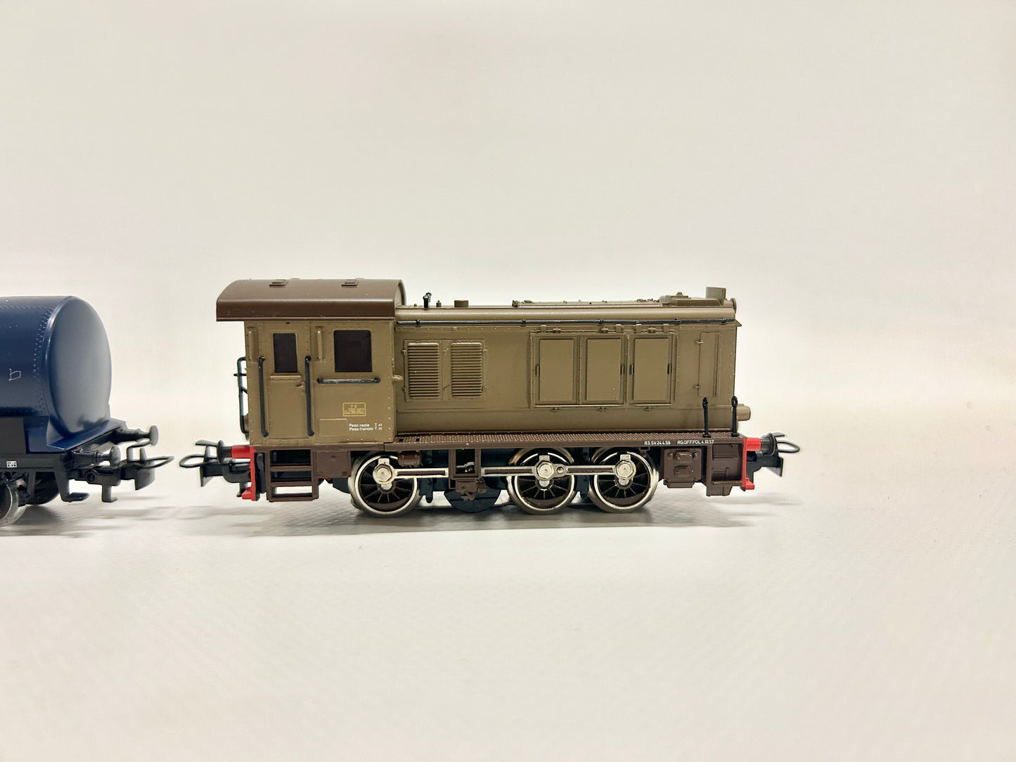 Märklin 2842 Zugpackung "Olio Fiat" mit Diesellok Br 236 FS AC H0