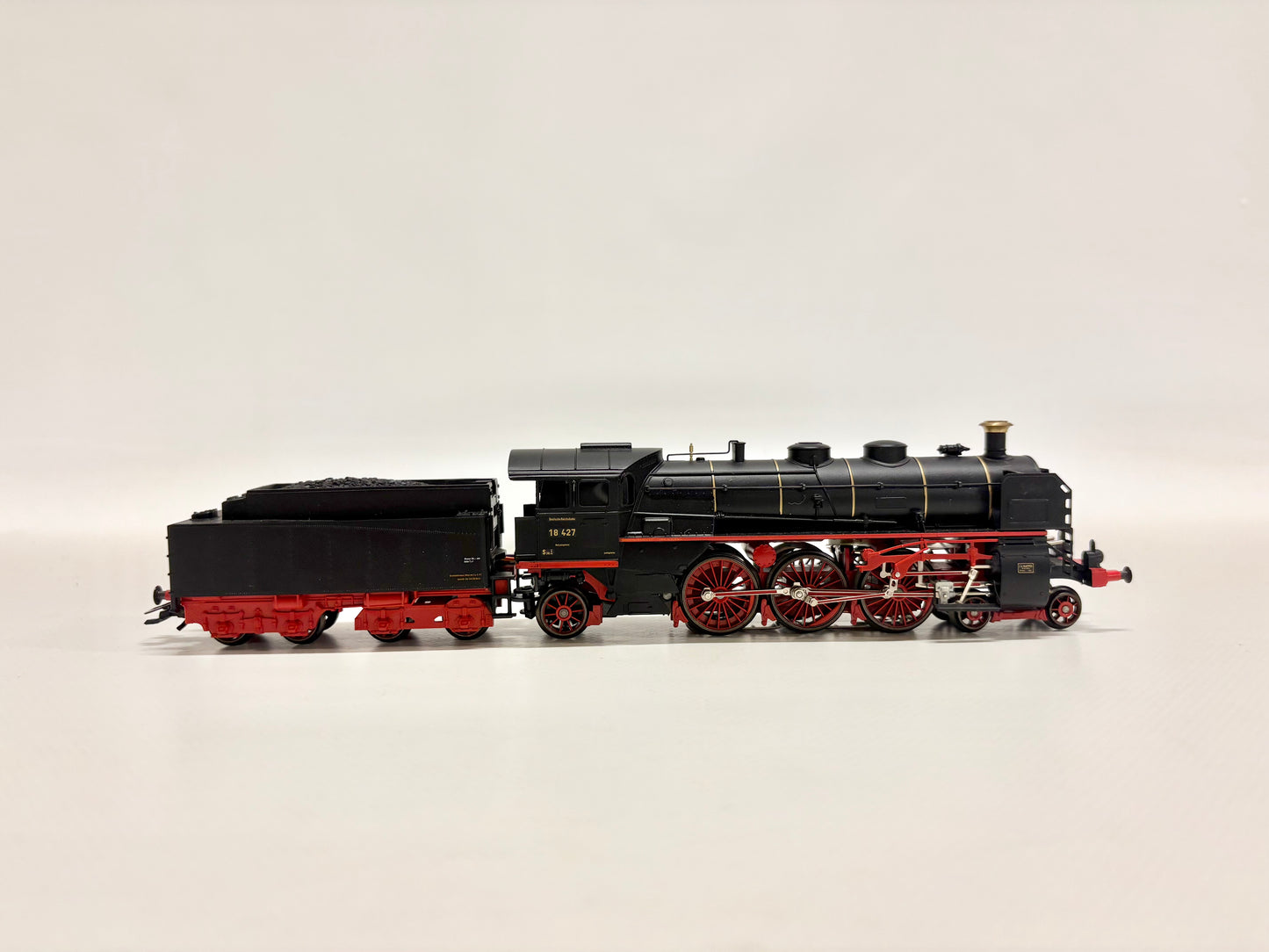 Märklin 37184 Digital Dampflok Br 18 427 DRG AC H0