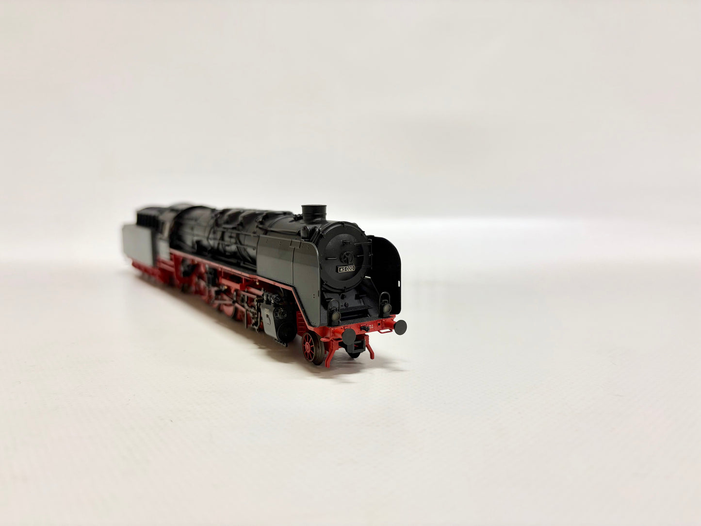 Märklin 37450 Digital + Sound Dampflok Br 45 020 DB AC H0