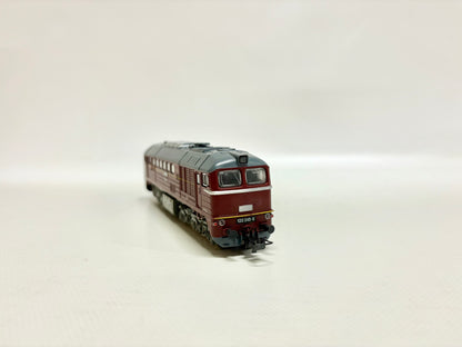 VEB Zwickau EM21 Diesellok Br 120 245-6 "Taigatrommel" DR DC H0
