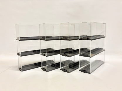 12x Vitrinen für Modelleisenbahnen 20cm Kunststoff