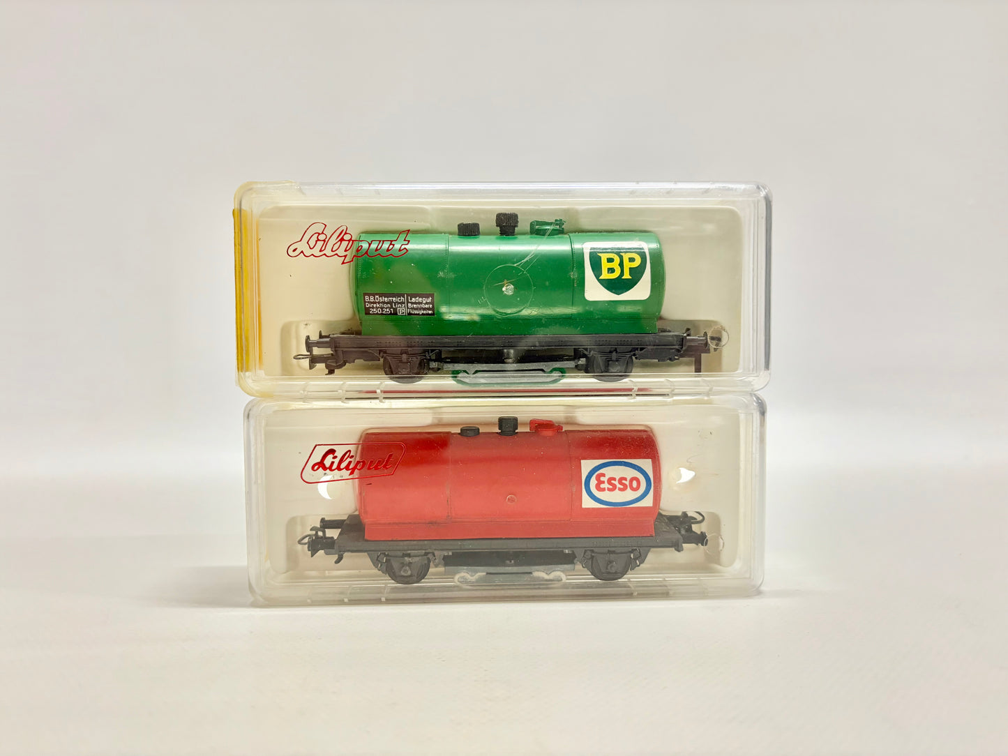 Liliput 25203 3x Schienenreinigungswagen Kesselwagen BP Esso ÖBB H0