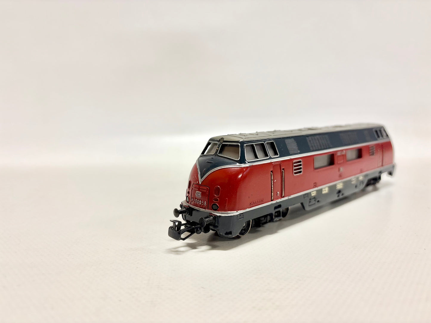Märklin 3021 Diesellok V 200 056 DB AC H0