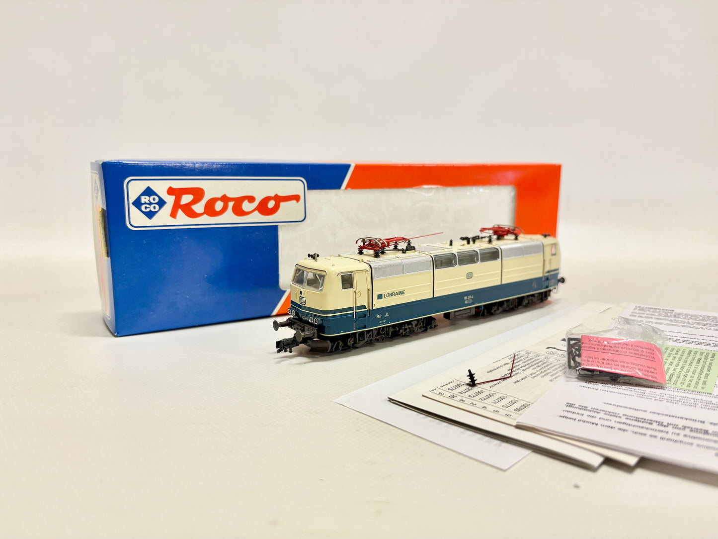 Roco 43692 E-Lok Br 181.2 DB DC H0 BASTLER
