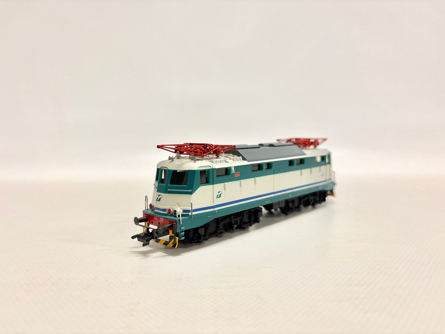 Märklin 37242 Digital E-Lok E424 FS AC H0