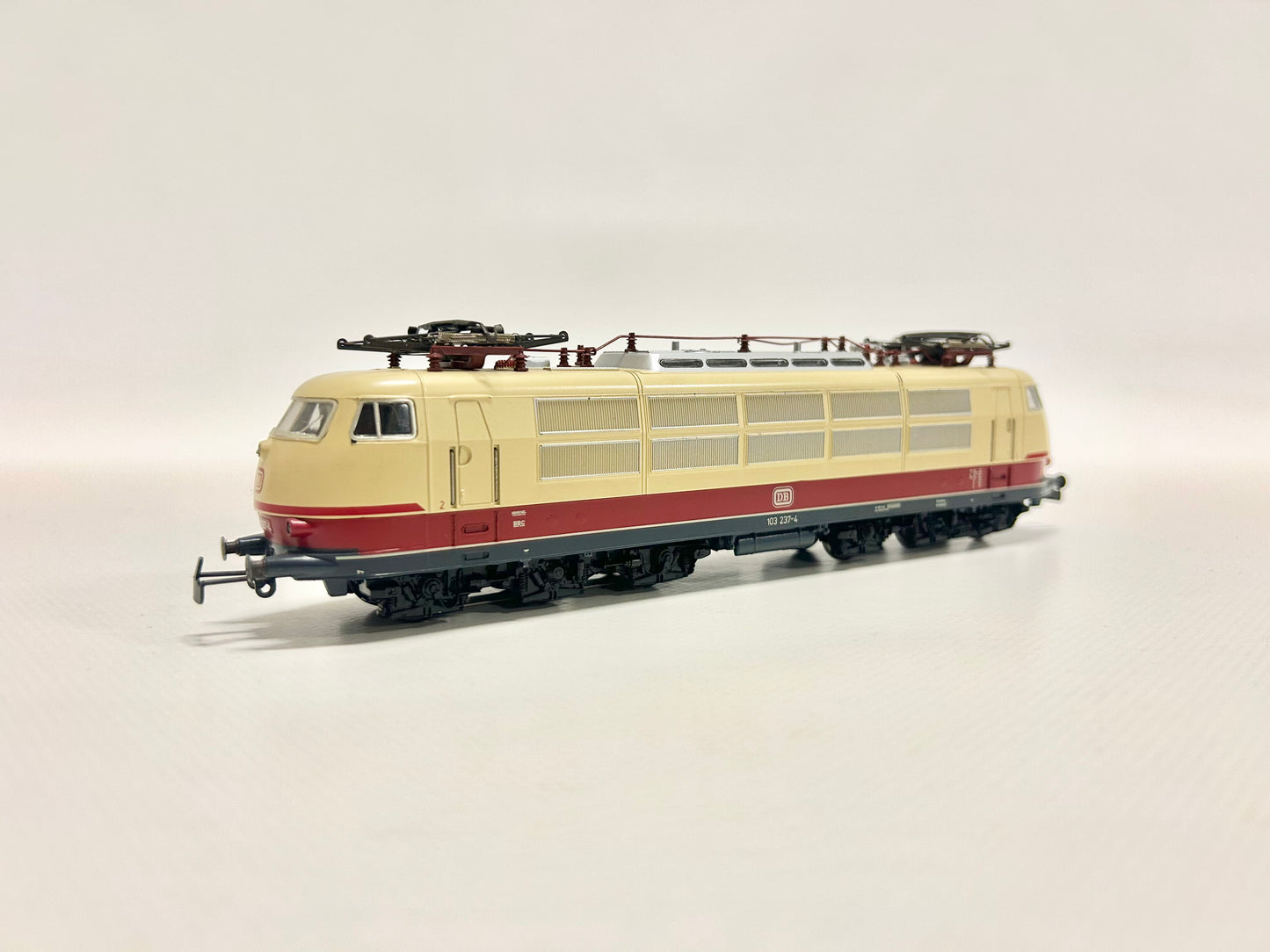 Märklin 3053 E-Lok Br 103 237-4 TEE IC AC H0