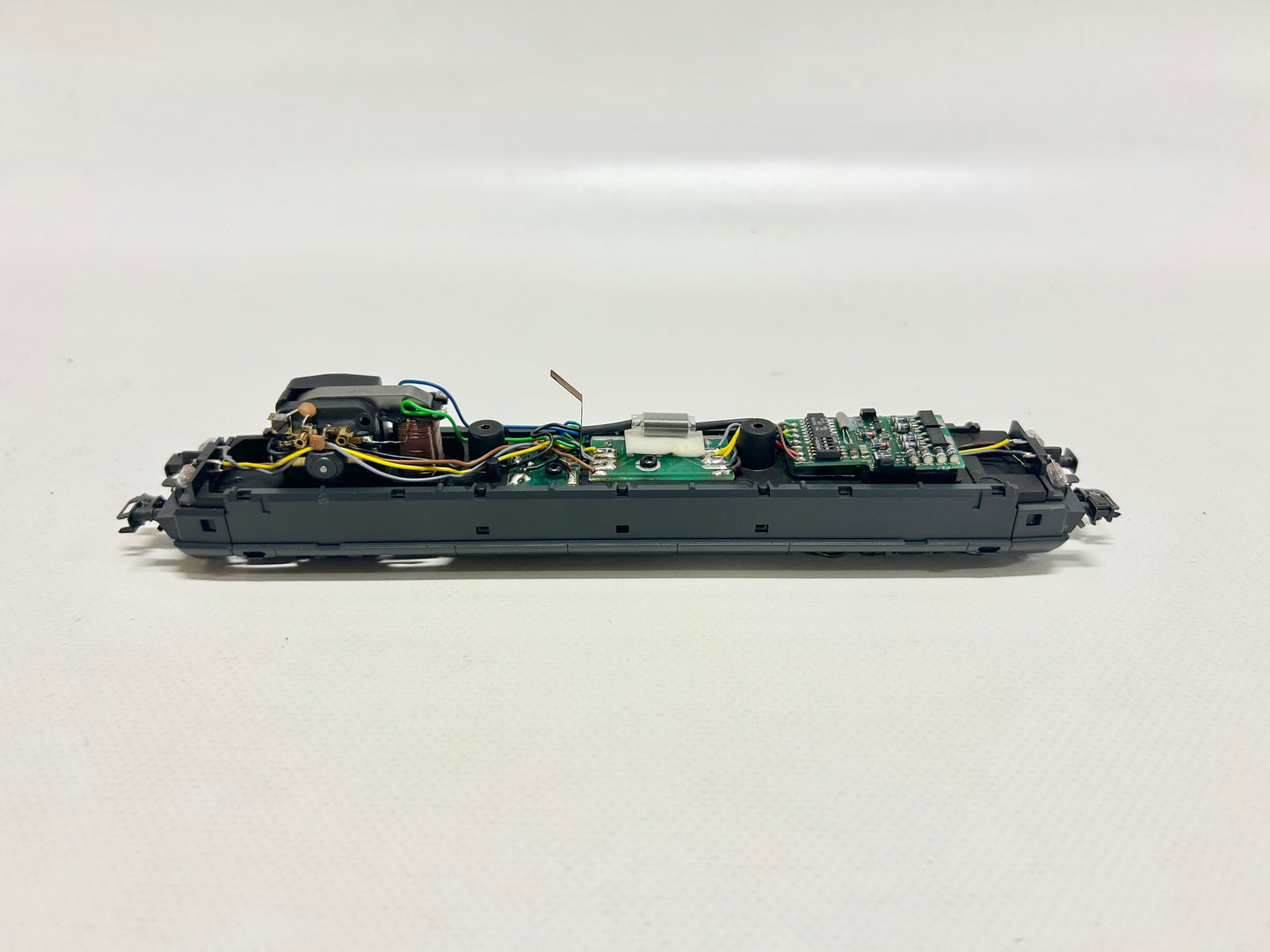 Märklin 40300 *Mit Motor!* Digital E-Lok Re 460 "Säntis" SBB AC H0