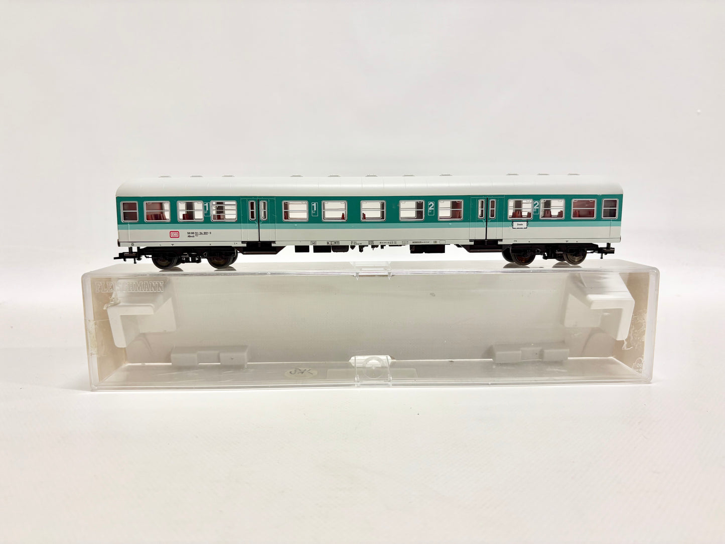 Fleischmann 5144K Nahverkehrswagen DB H0