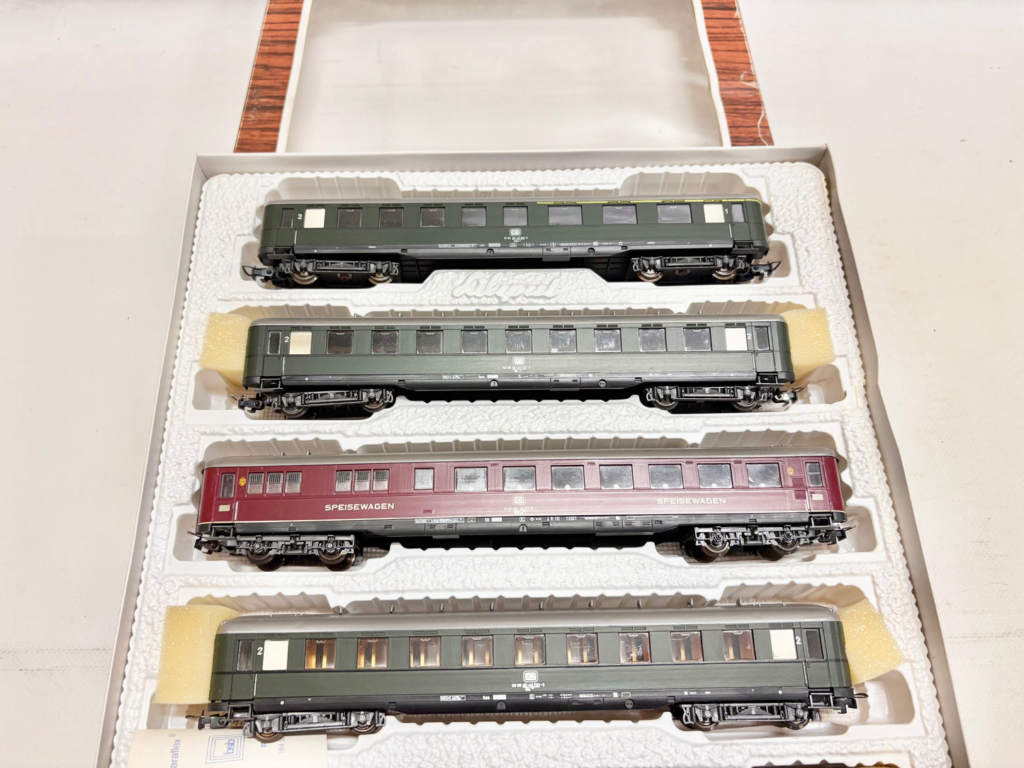 Liliput 830 Wagen-Set Schürzenwagen Personenwagen DB DC H0
