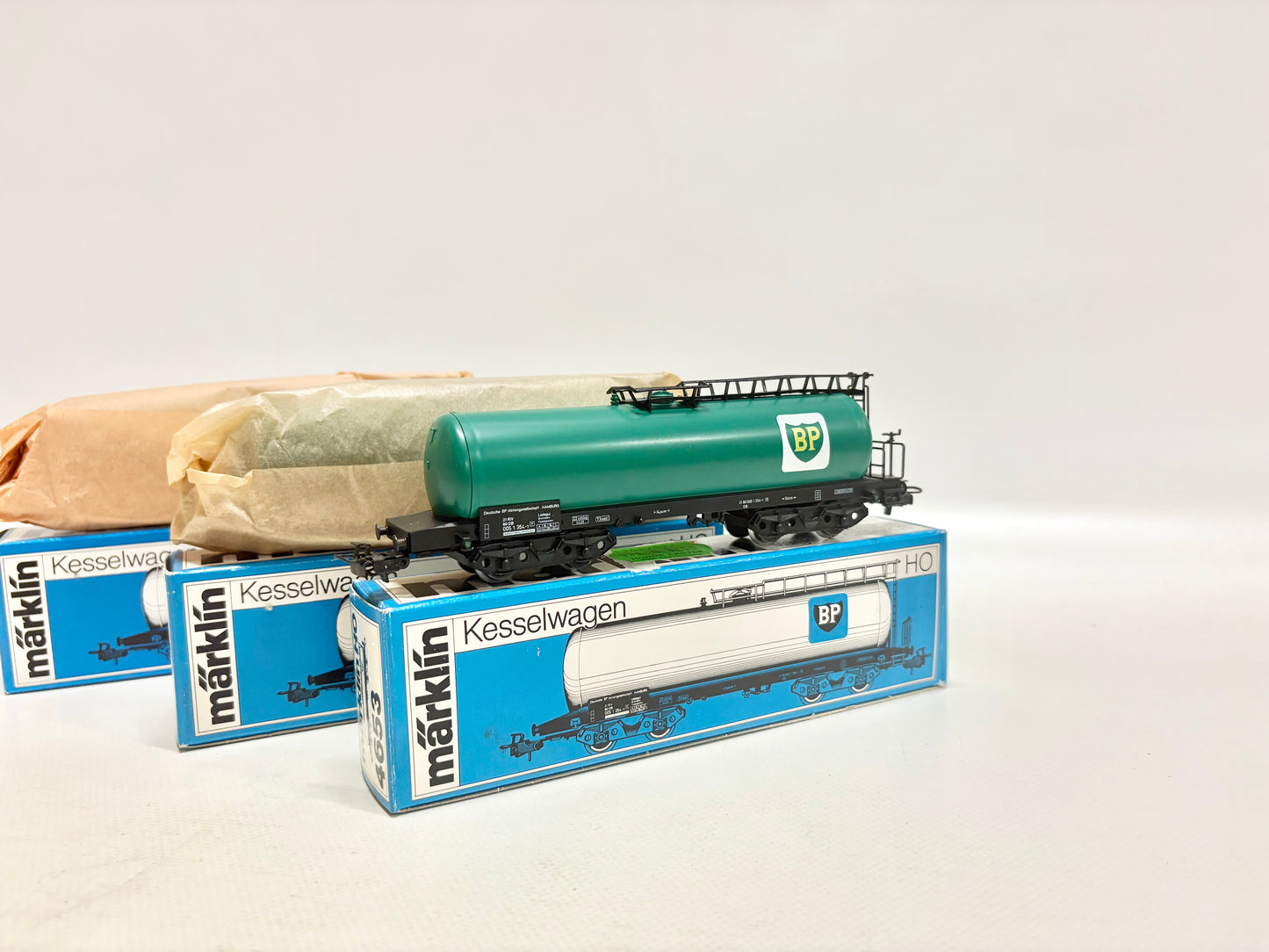 Märklin 3x 4653 Wagen-Set Kesselwagen "BP" DB AC H0