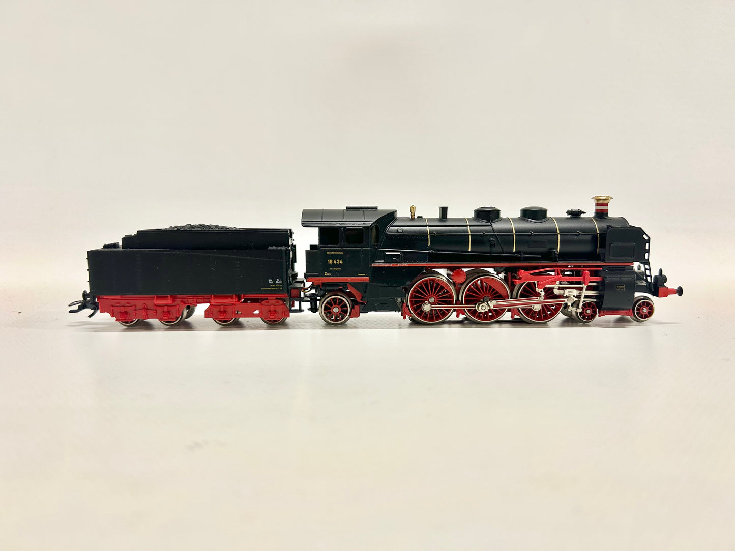 Märklin 3318 Dampflok Br 18 434 Rheingold DRG AC H0