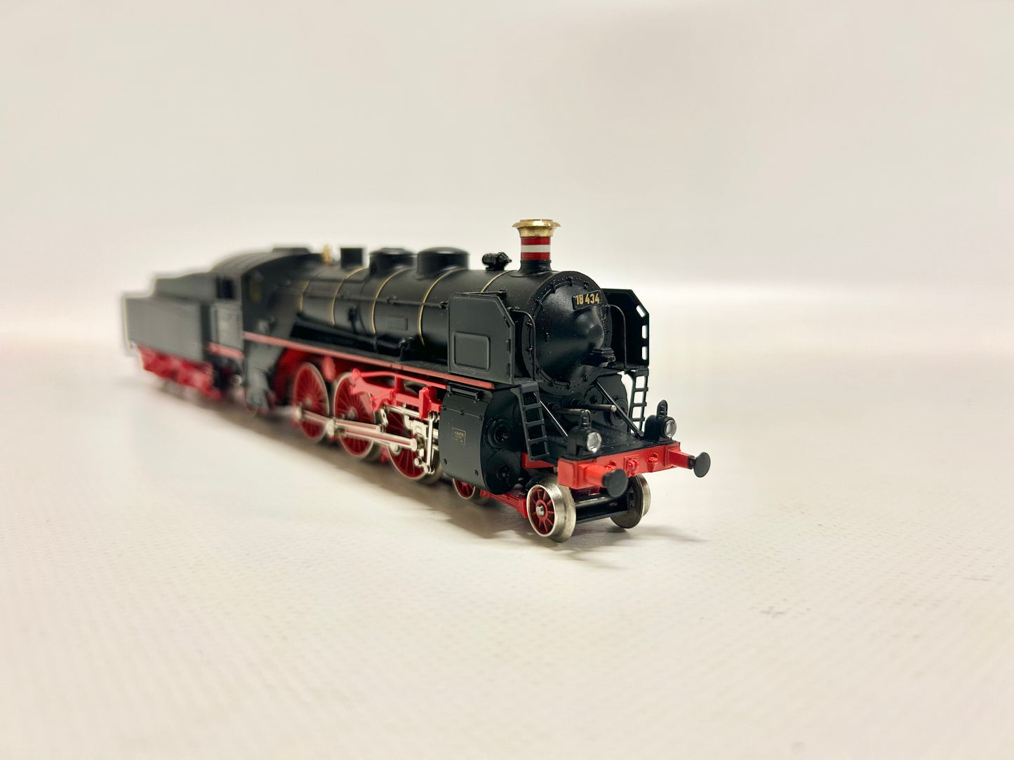 Märklin 3318 Dampflok Br 18 434 Rheingold DRG AC H0