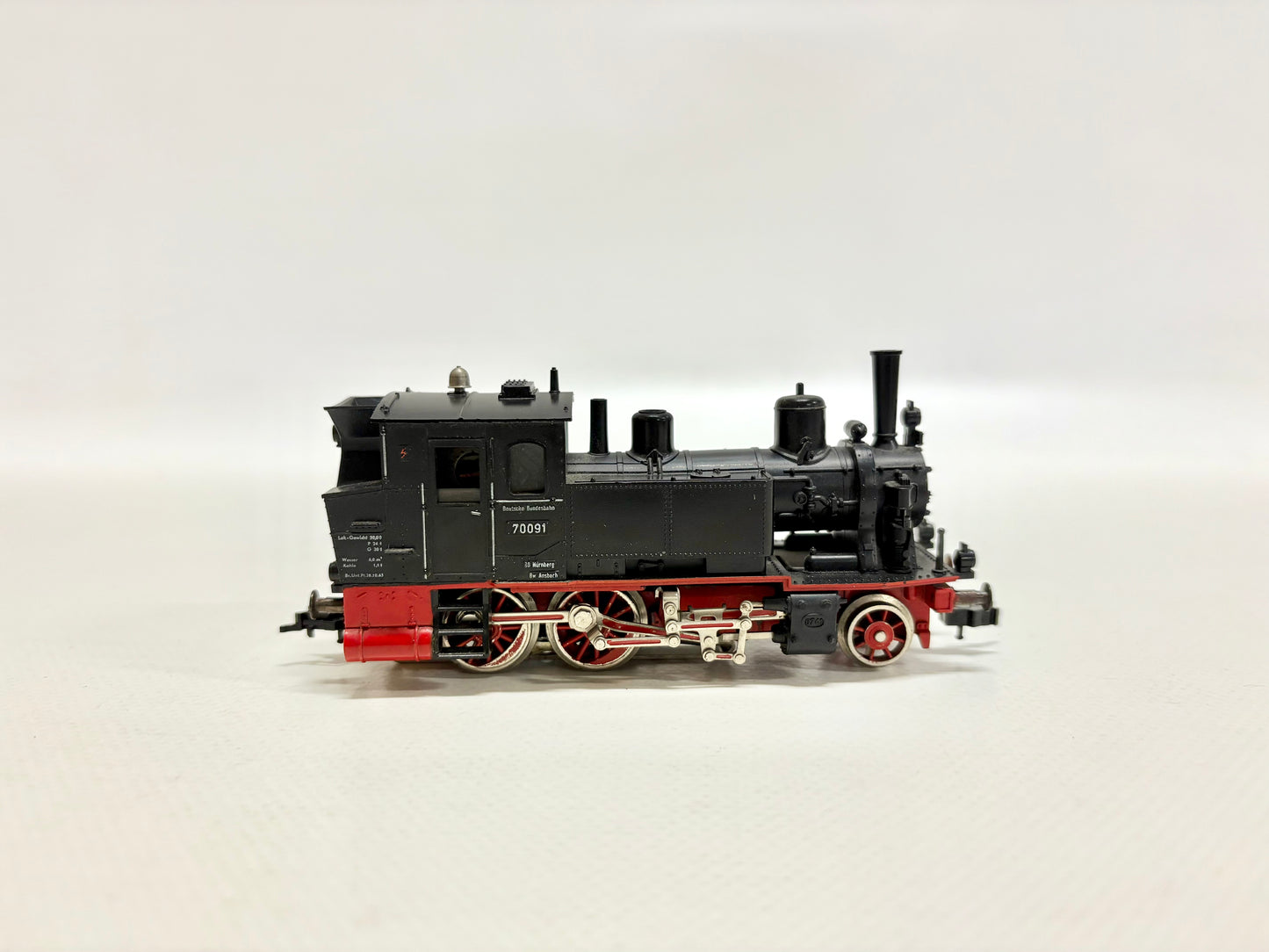 Fleischmann 1361 3-Leiter Gleichstrom Dampflok Br 70 091 DR DC H0
