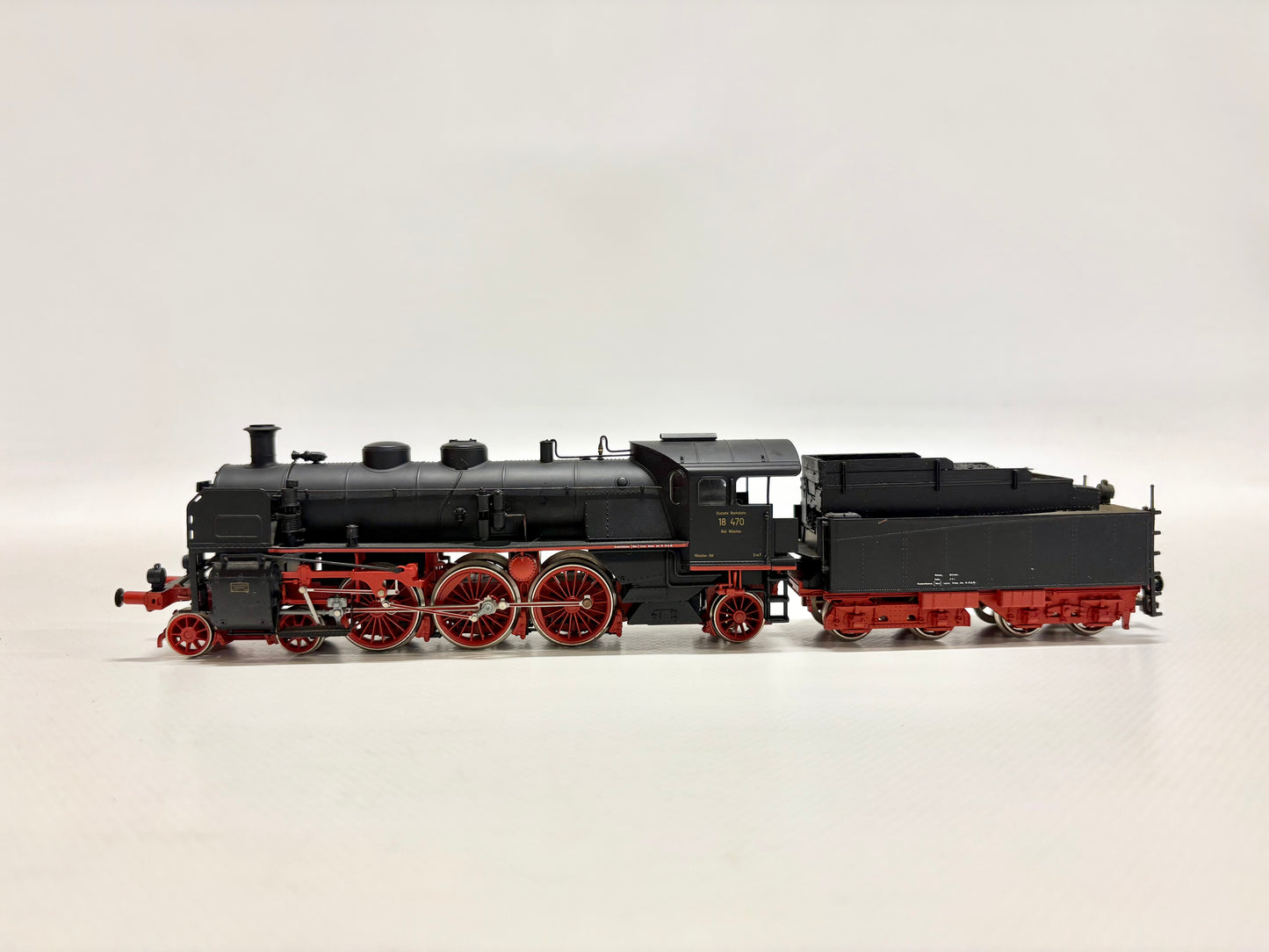 Rivarossi 1365 Dampflok Br 18 470 DR DC H0 BASTLER