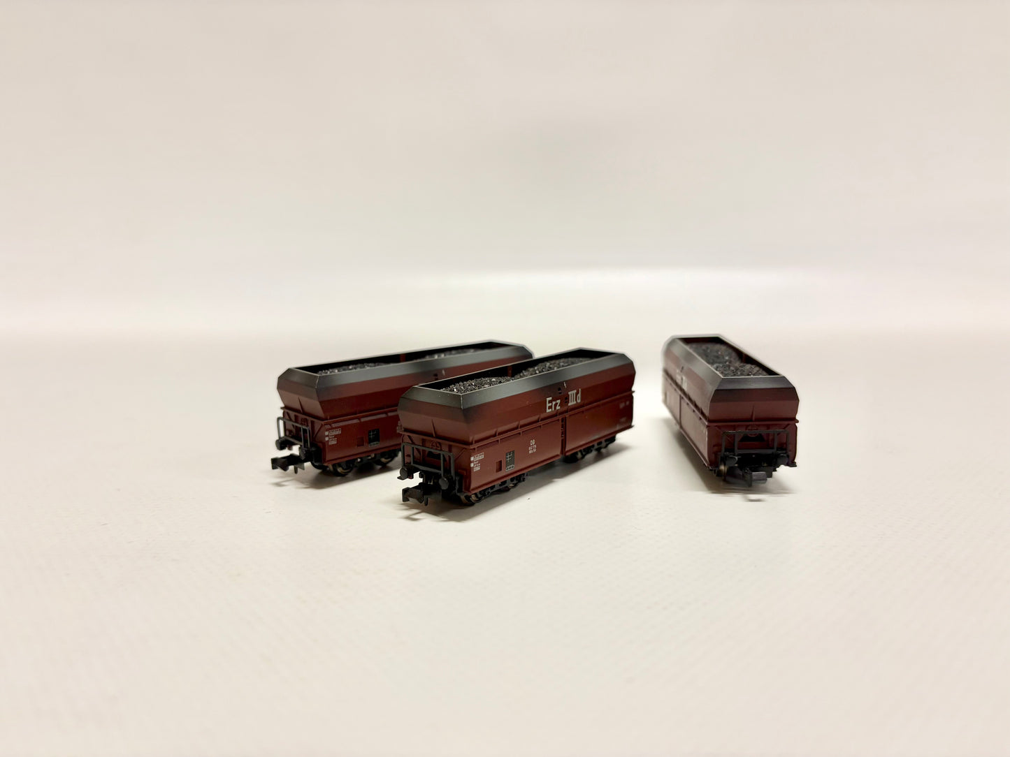 Minitrix 3x Großgüterwagen Erz3d Kohlewagen DB Spur N