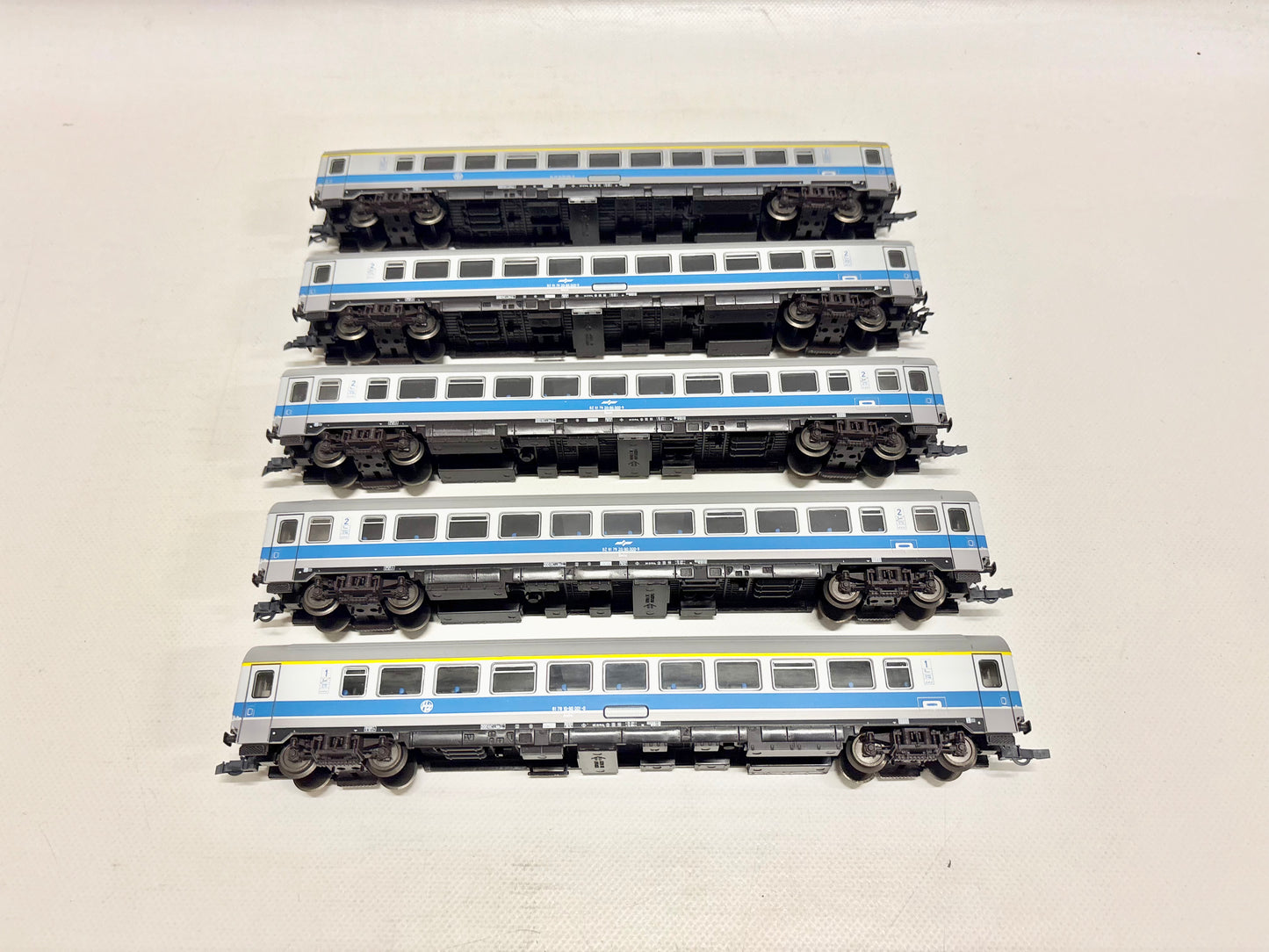 Roco 5x Personenwagen DC H0