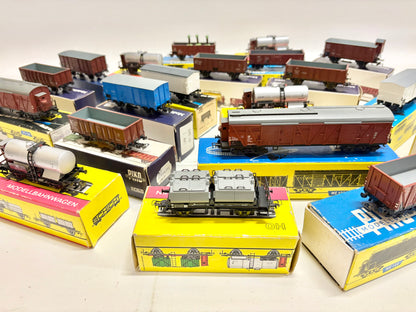 Piko & Schicht 20 x Güterwagen DDR  Konvolut DR H0