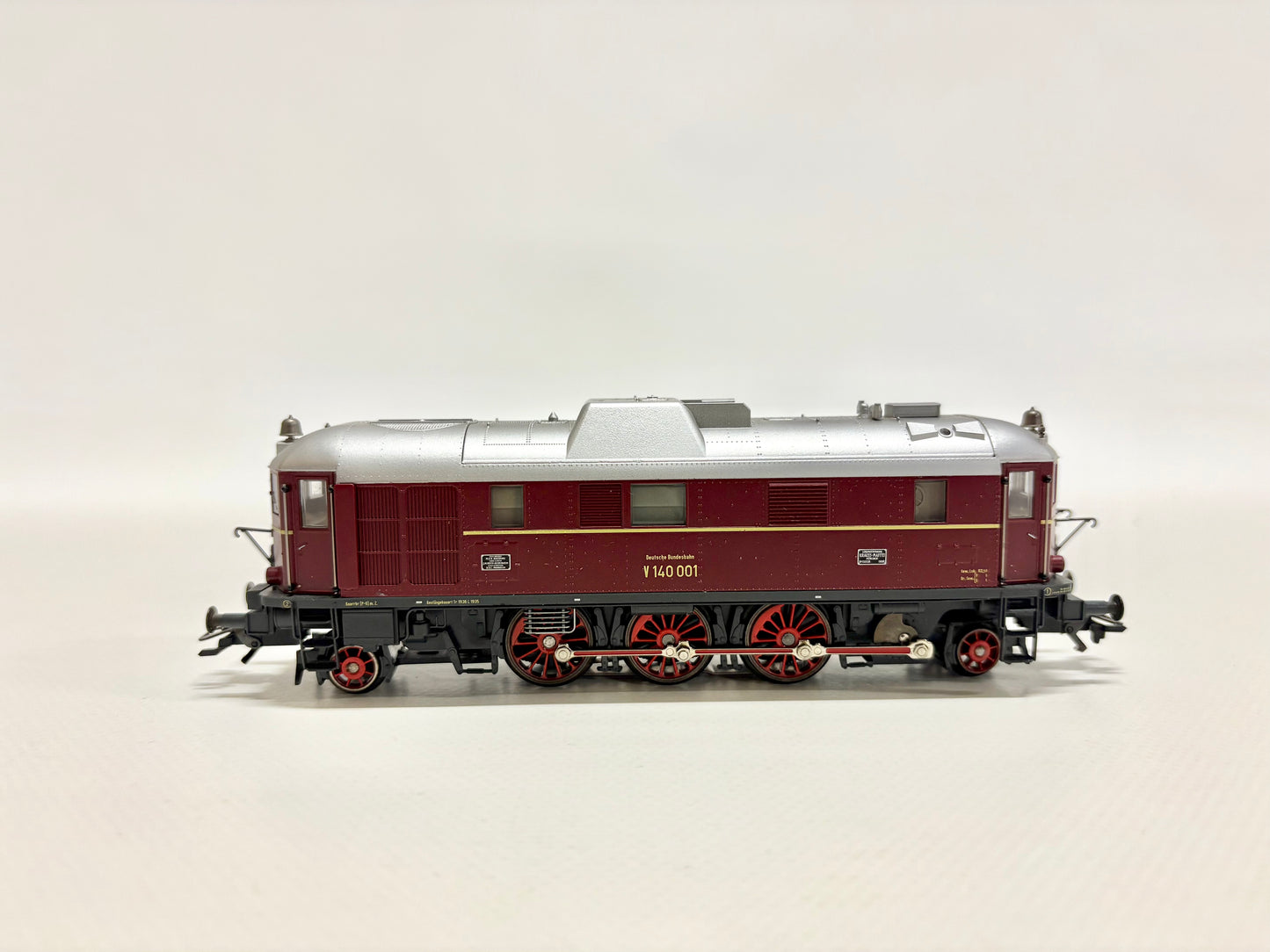 Märklin 37210 Digital Diesellok V140 001 DB AC H0