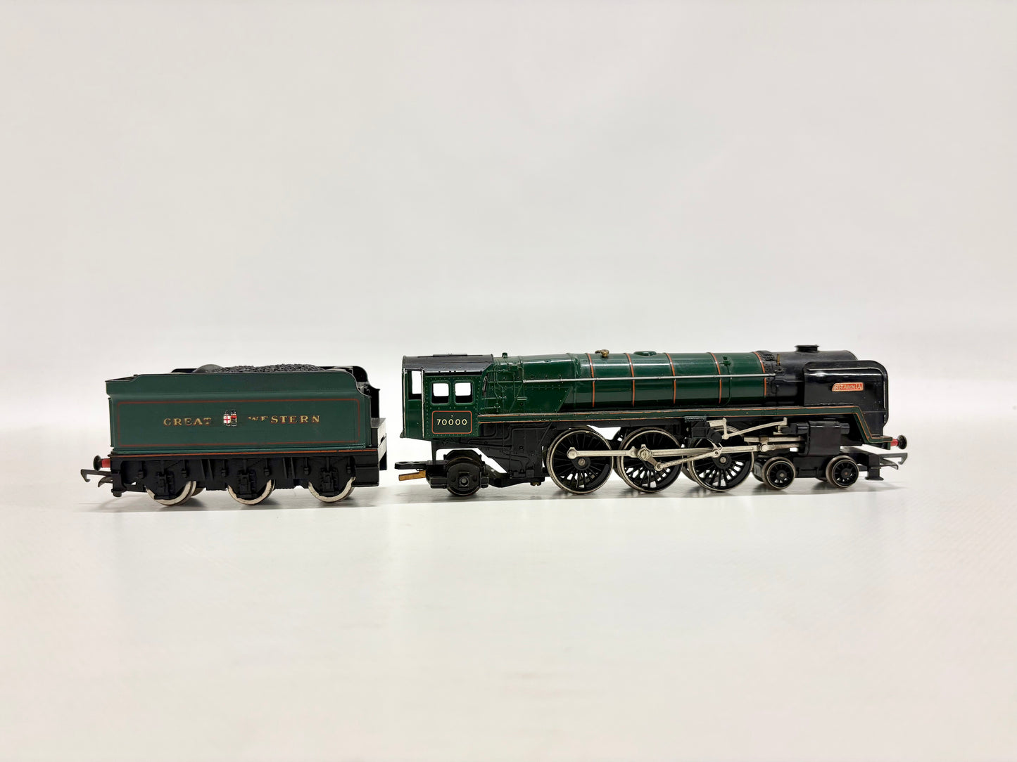 Hornby Dampflok "Britannia" DC H0 BASTLER