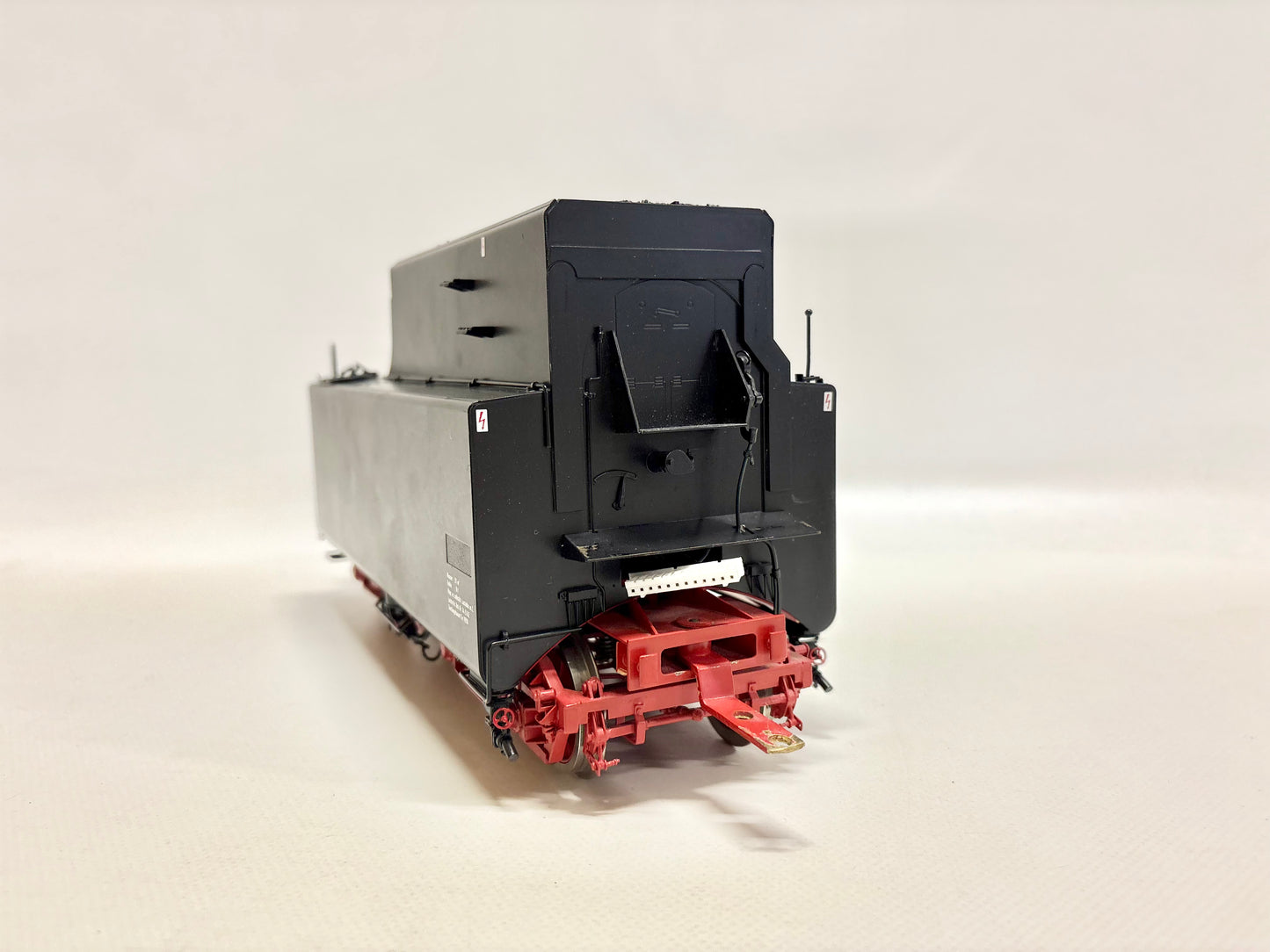 KISS Dampfloktender für Lok Br 23 105 DB Spur 1