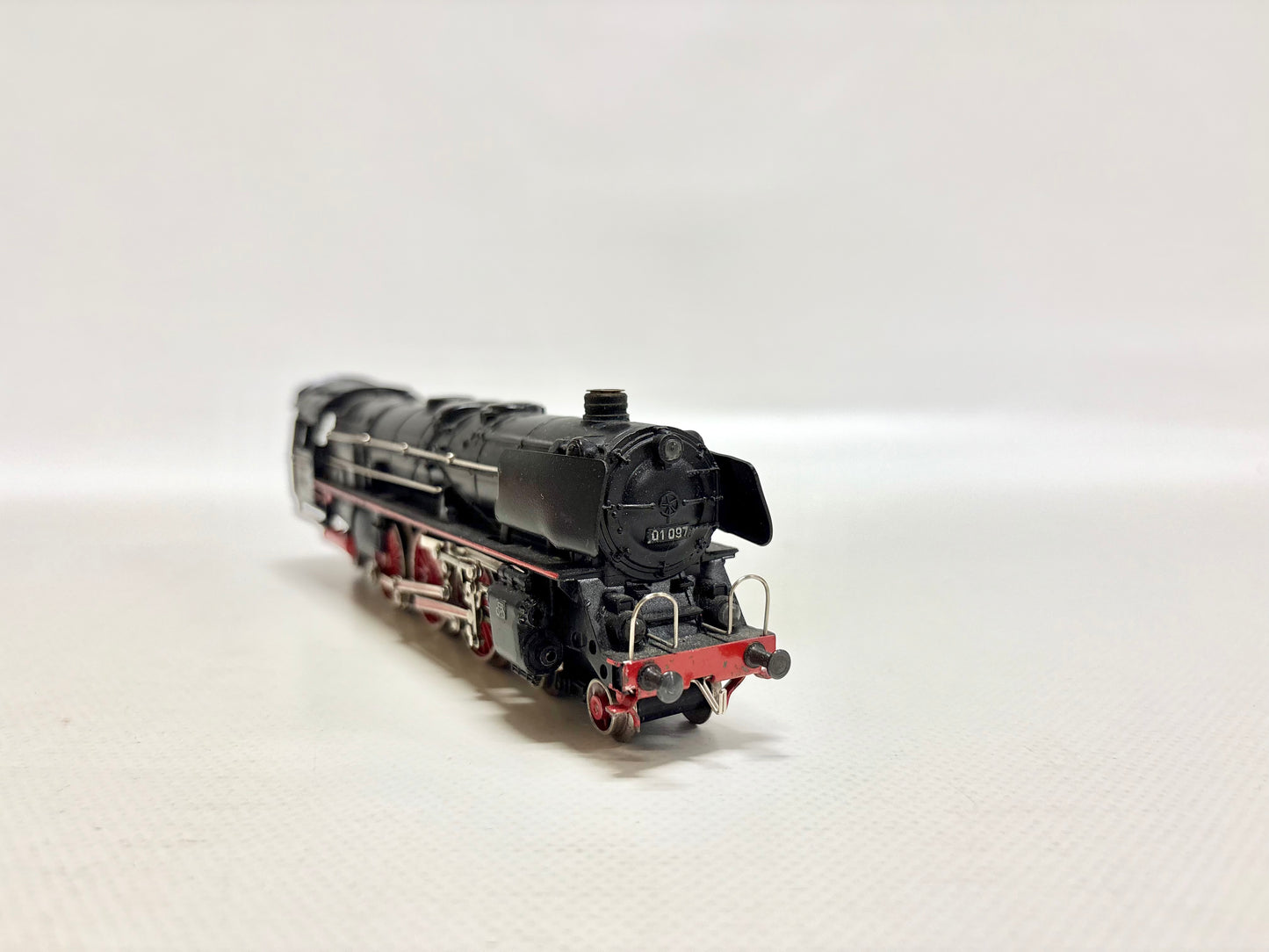Märklin 3048 Br 01 097 Dampflok DB AC H0